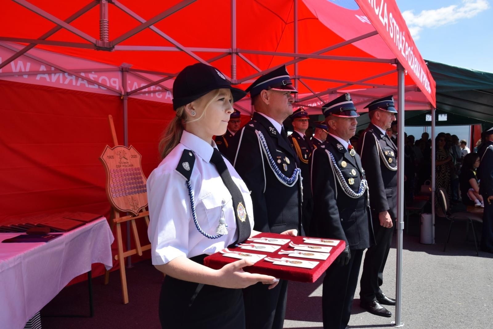 Zdjęcie w galerii na portalu naszwodzislaw.com: 120-lecie OSP w Połomi połączone z obchodami Dnia Strażaka [FOTO] wiadomości z regionu