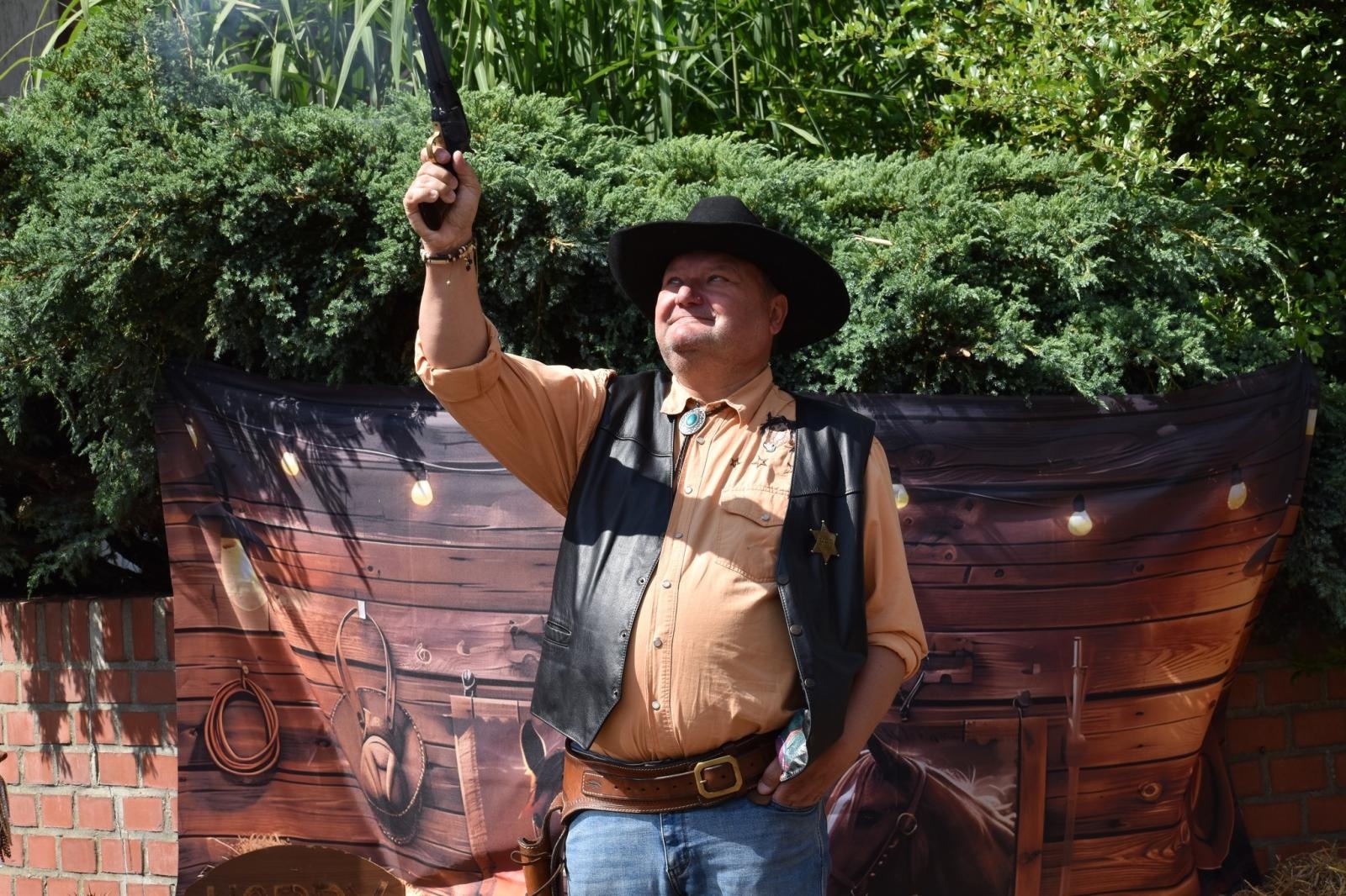 Zdjęcie w galerii na portalu naszwodzislaw.com: W gorzyckim DPS jak na Dzikim Zachodzie [FOTO] wiadomości z regionu