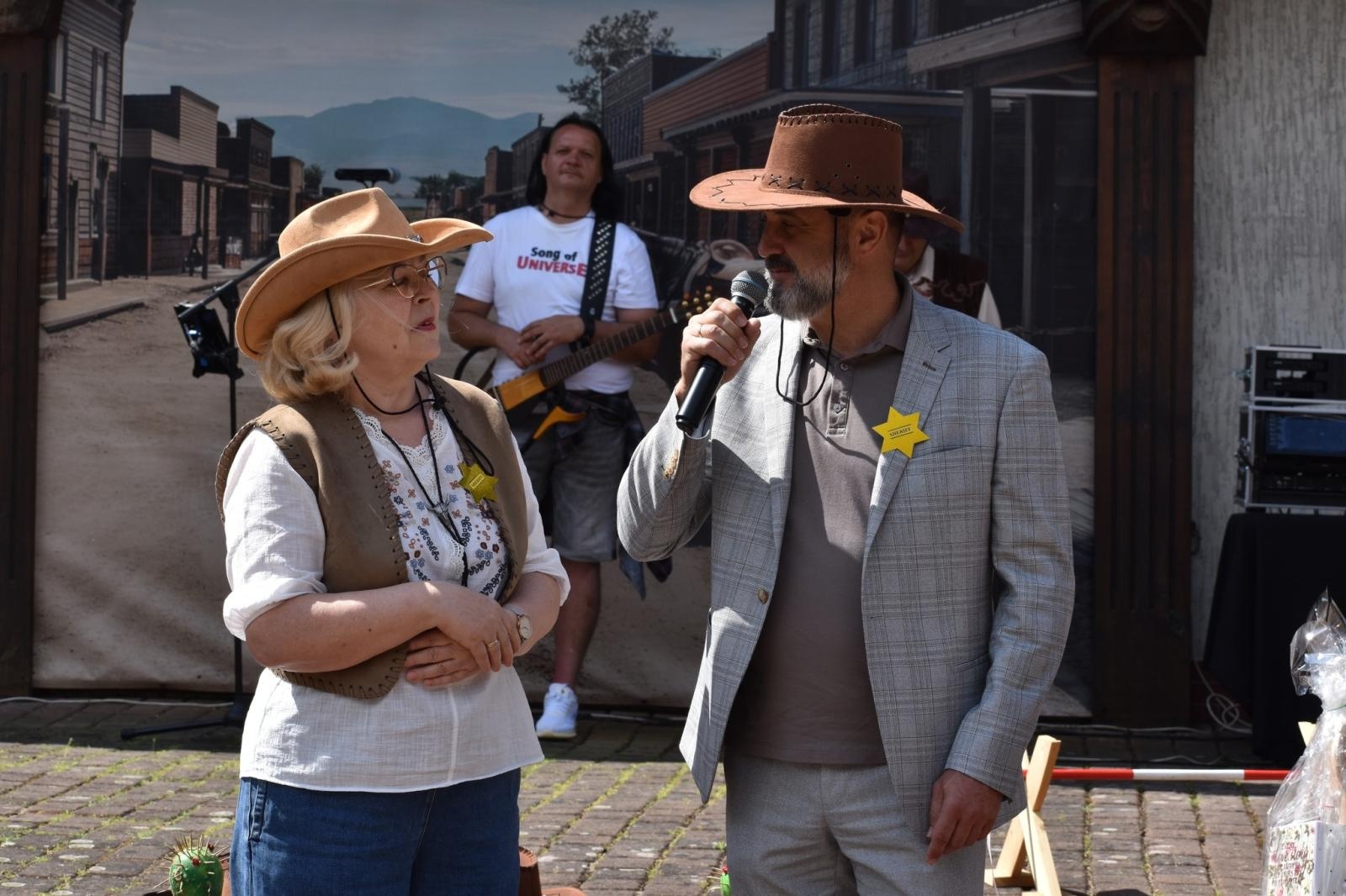 Zdjęcie w galerii na portalu naszwodzislaw.com: W gorzyckim DPS jak na Dzikim Zachodzie [FOTO] wiadomości z regionu