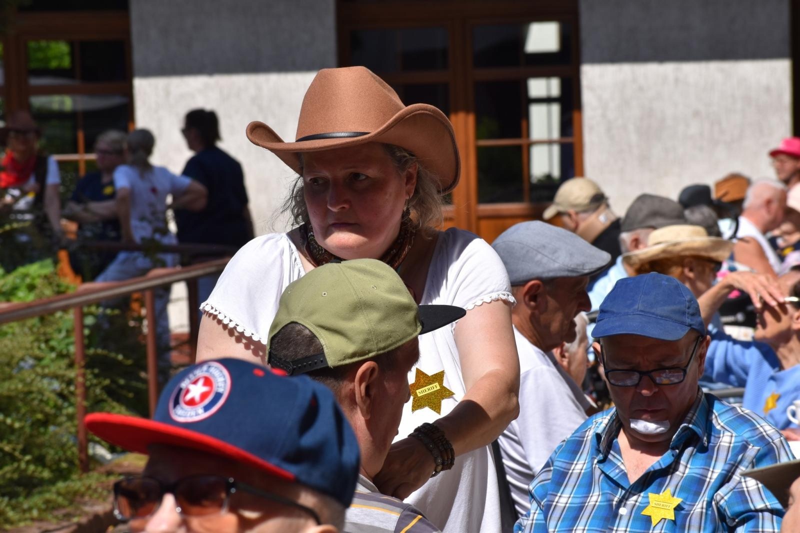 Zdjęcie w galerii na portalu naszwodzislaw.com: W gorzyckim DPS jak na Dzikim Zachodzie [FOTO] wiadomości z regionu