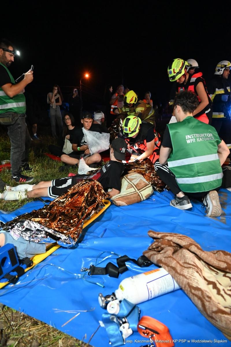 Zdjęcie w galerii na portalu naszwodzislaw.com: Katastrofa na torach. Chwile grozy w Olzie [FOTO] wiadomości z regionu