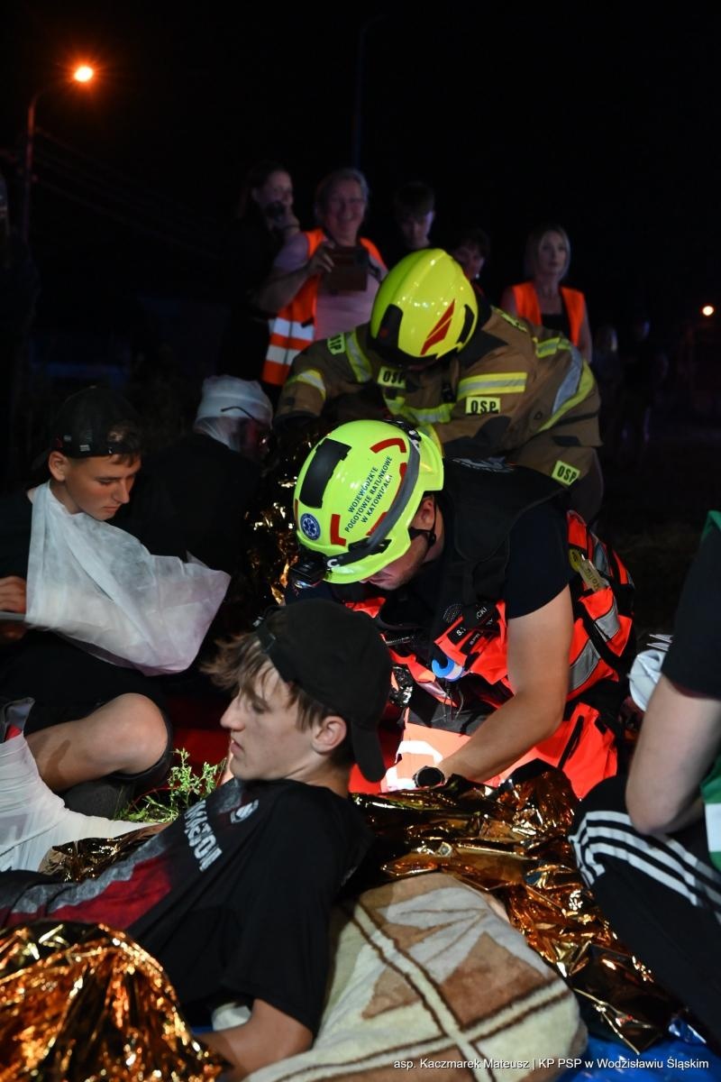 Zdjęcie w galerii na portalu naszwodzislaw.com: Katastrofa na torach. Chwile grozy w Olzie [FOTO] wiadomości z regionu