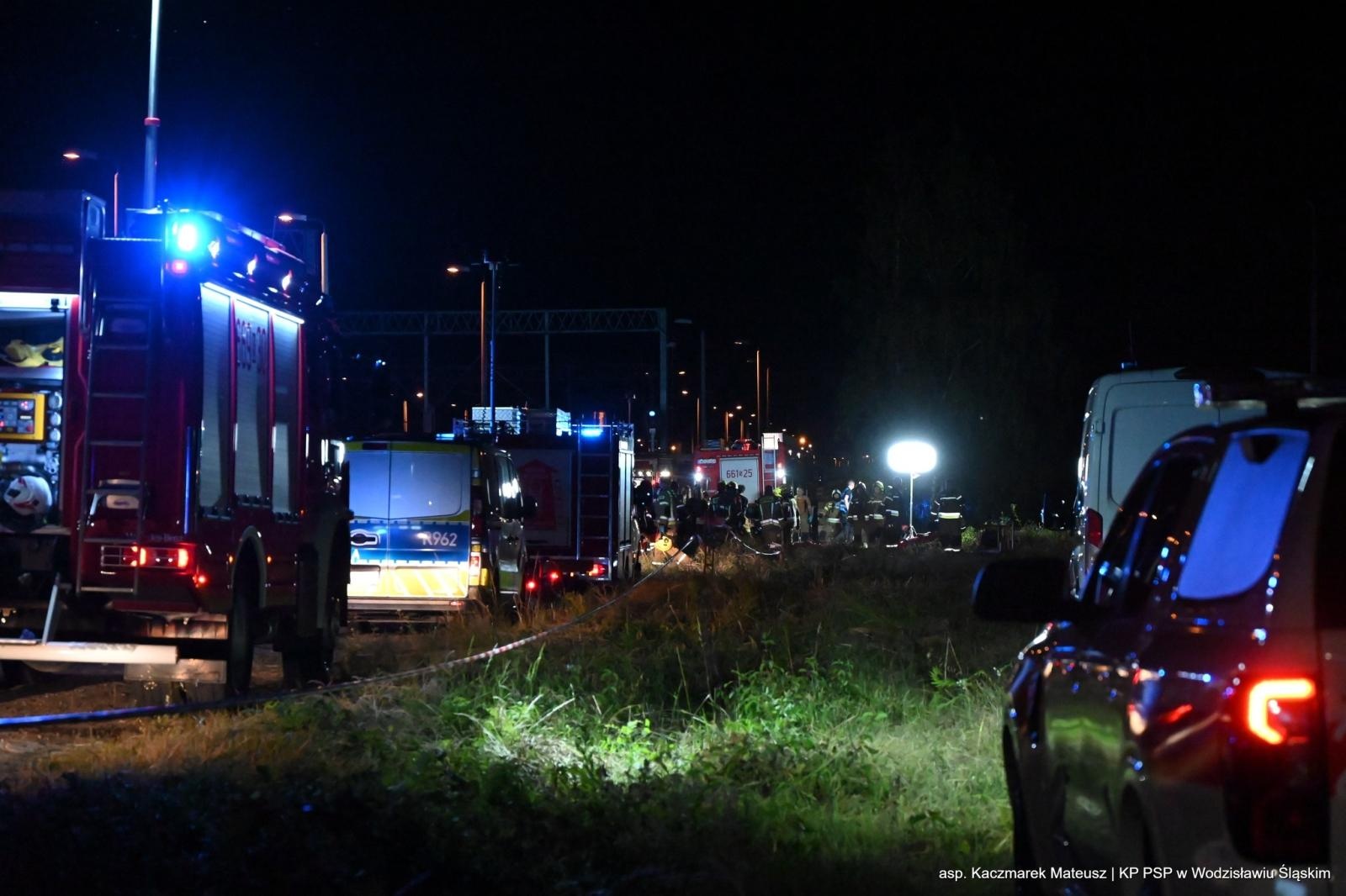 Zdjęcie w galerii na portalu naszwodzislaw.com: Katastrofa na torach. Chwile grozy w Olzie [FOTO] wiadomości z regionu