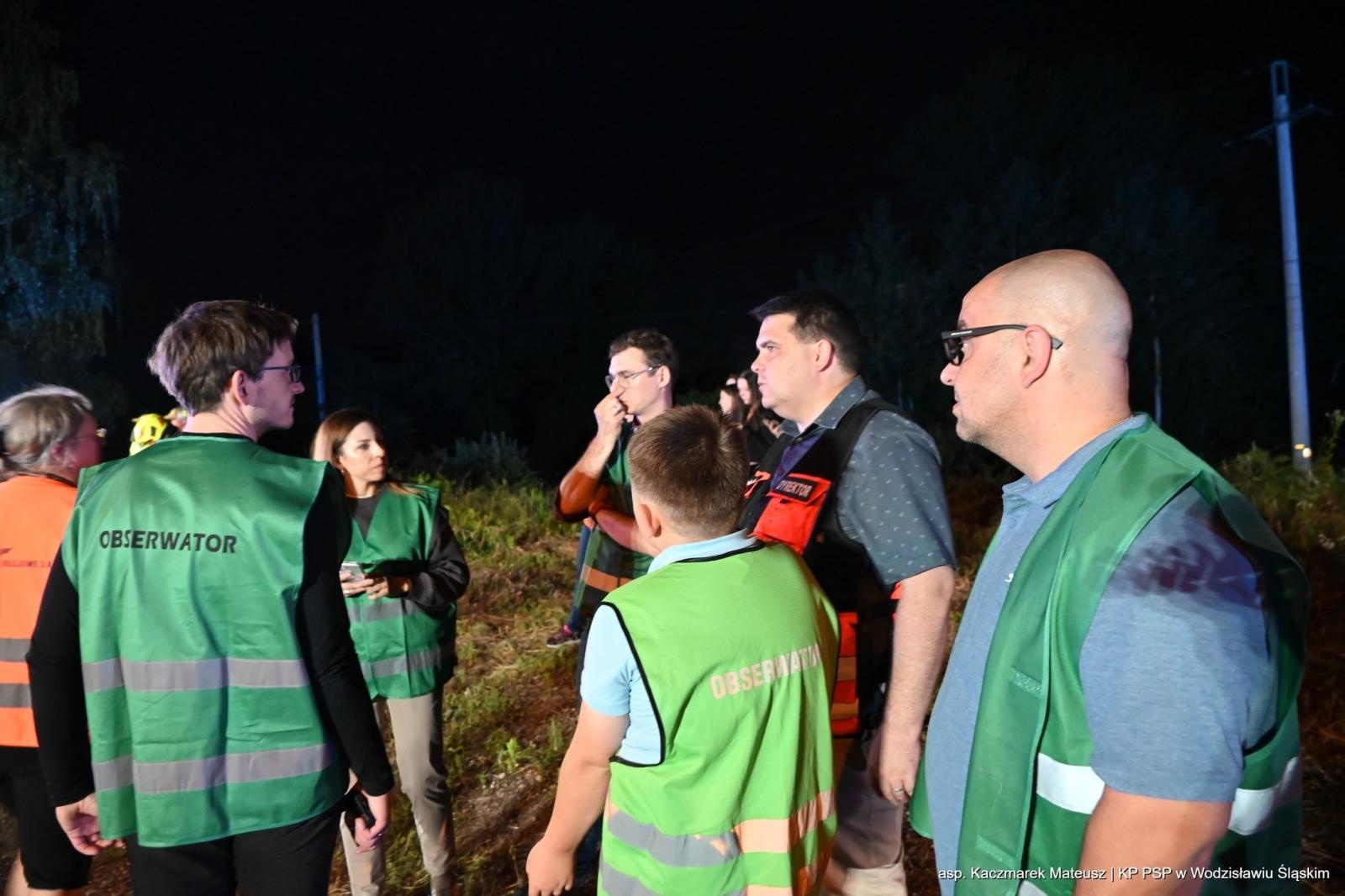 Zdjęcie w galerii na portalu naszwodzislaw.com: Katastrofa na torach. Chwile grozy w Olzie [FOTO] wiadomości z regionu