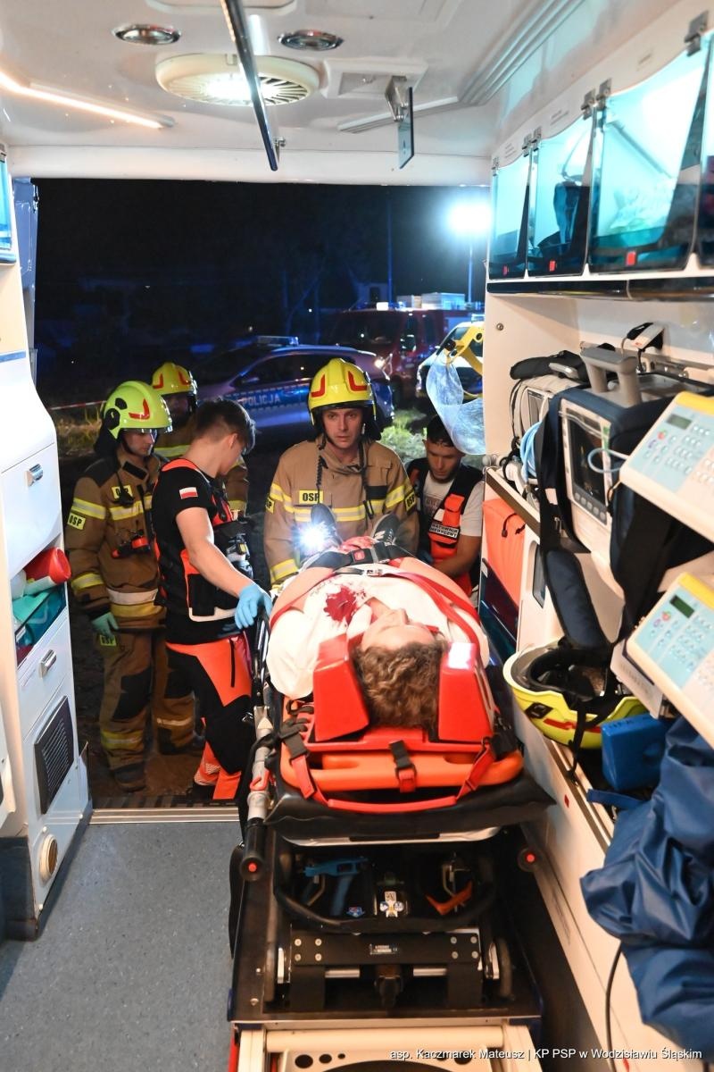 Zdjęcie w galerii na portalu naszwodzislaw.com: Katastrofa na torach. Chwile grozy w Olzie [FOTO] wiadomości z regionu