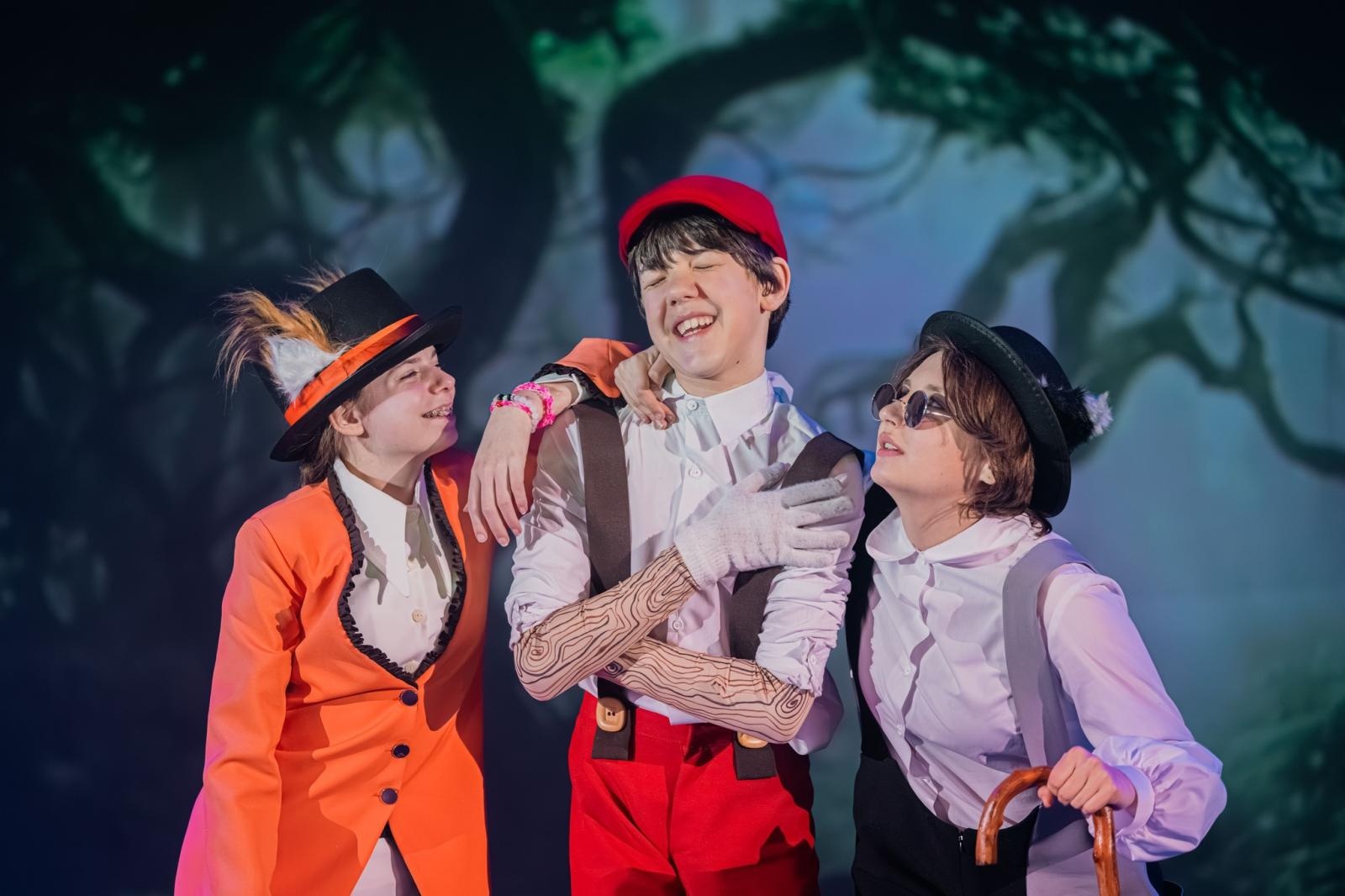 Zdjęcie w galerii na portalu naszwodzislaw.com: Teatr Szydełko z Wodzisławia Śląskiego podwójnie zwycięża 46. Dziatwę wiadomości z regionu