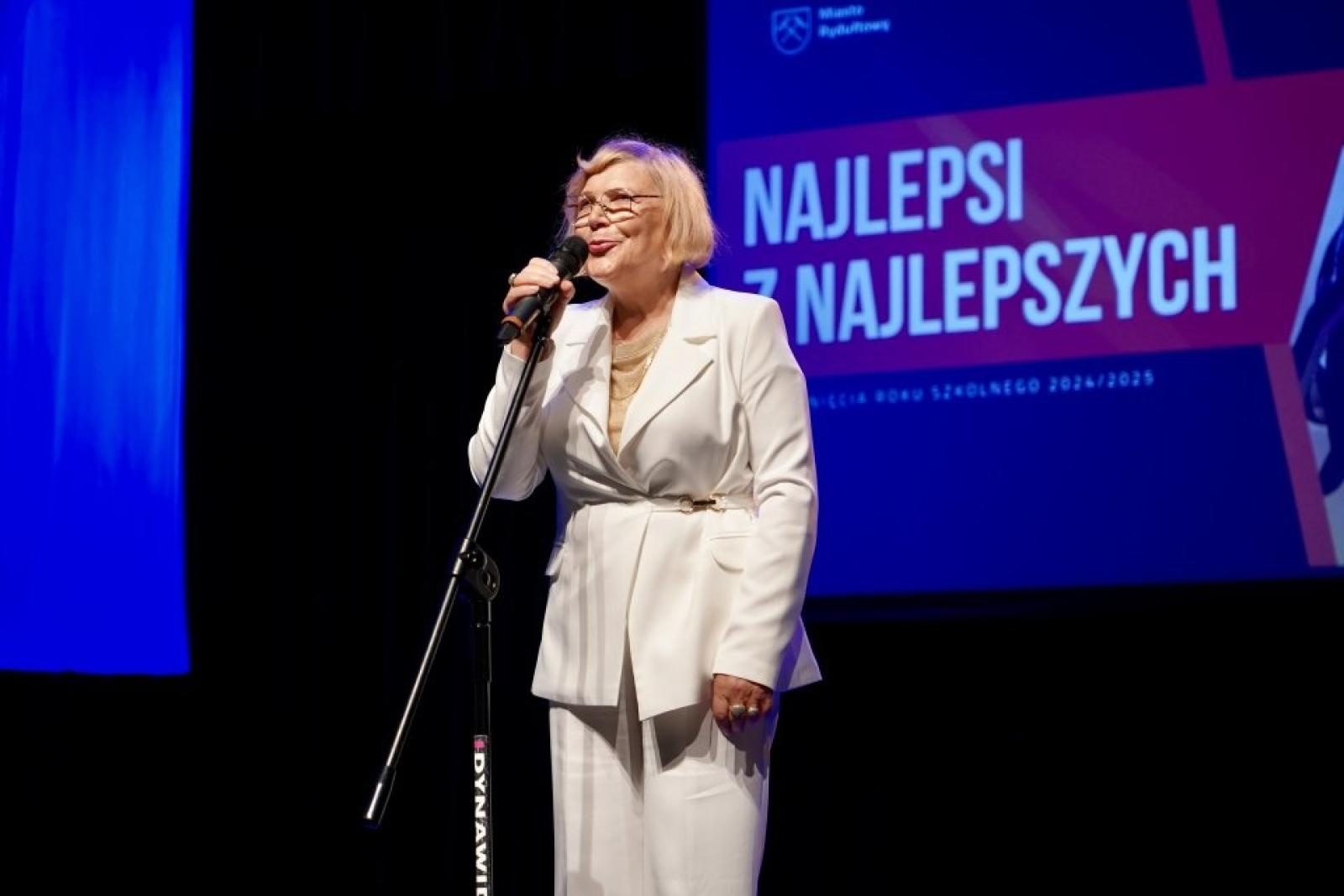 Zdjęcie w galerii na portalu naszwodzislaw.com: Rydułtowy. Najlepsi z najlepszych nagrodzeni [FOTO] wiadomości z regionu