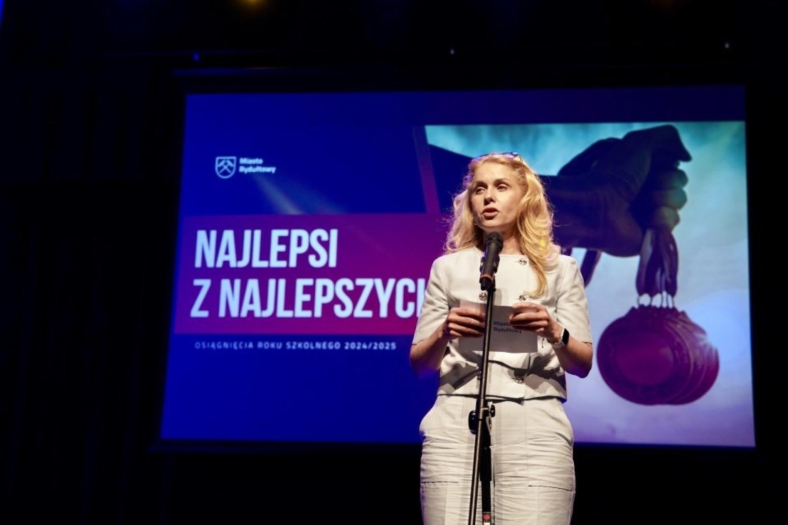 Zdjęcie w galerii na portalu naszwodzislaw.com: Rydułtowy. Najlepsi z najlepszych nagrodzeni [FOTO] wiadomości z regionu