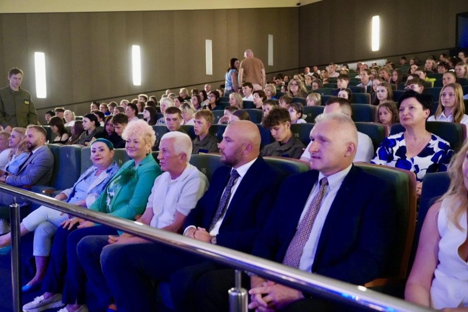 Zdjęcie w galerii na portalu naszwodzislaw.com: Rydułtowy. Najlepsi z najlepszych nagrodzeni [FOTO] wiadomości z regionu