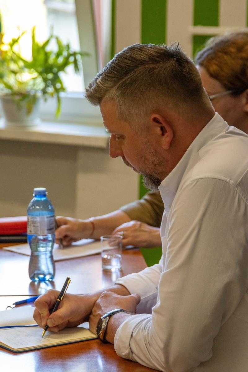 Zdjęcie w galerii na portalu naszwodzislaw.com: Rozmowa o przyszłości dzielnicy. Spotkanie prezydenta z mieszkańcami wiadomości z regionu