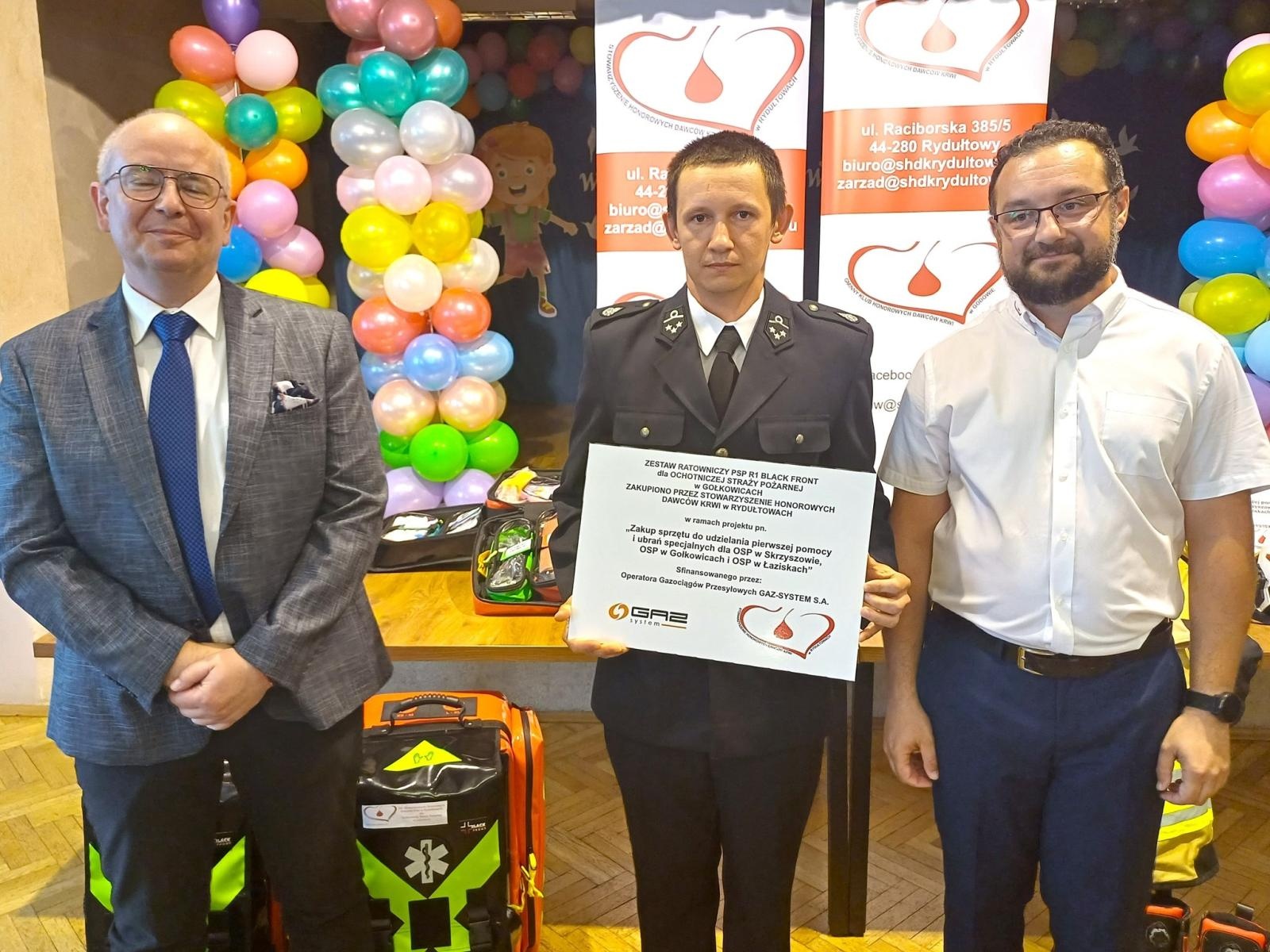 Zdjęcie w galerii na portalu naszwodzislaw.com: Stowarzyszenie HDK w Rydułtowach wspiera ratowników. Nowy sprzęt dla OSP z gminy Godów wiadomości z regionu