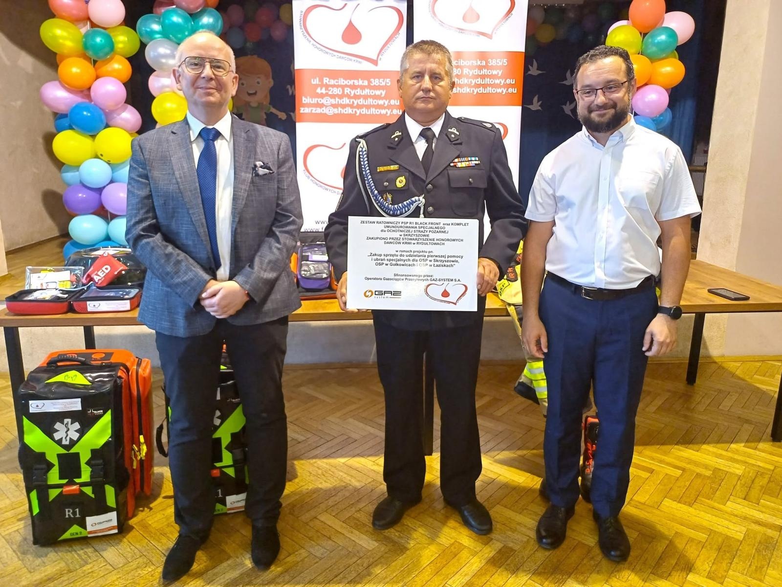 Zdjęcie w galerii na portalu naszwodzislaw.com: Stowarzyszenie HDK w Rydułtowach wspiera ratowników. Nowy sprzęt dla OSP z gminy Godów wiadomości z regionu