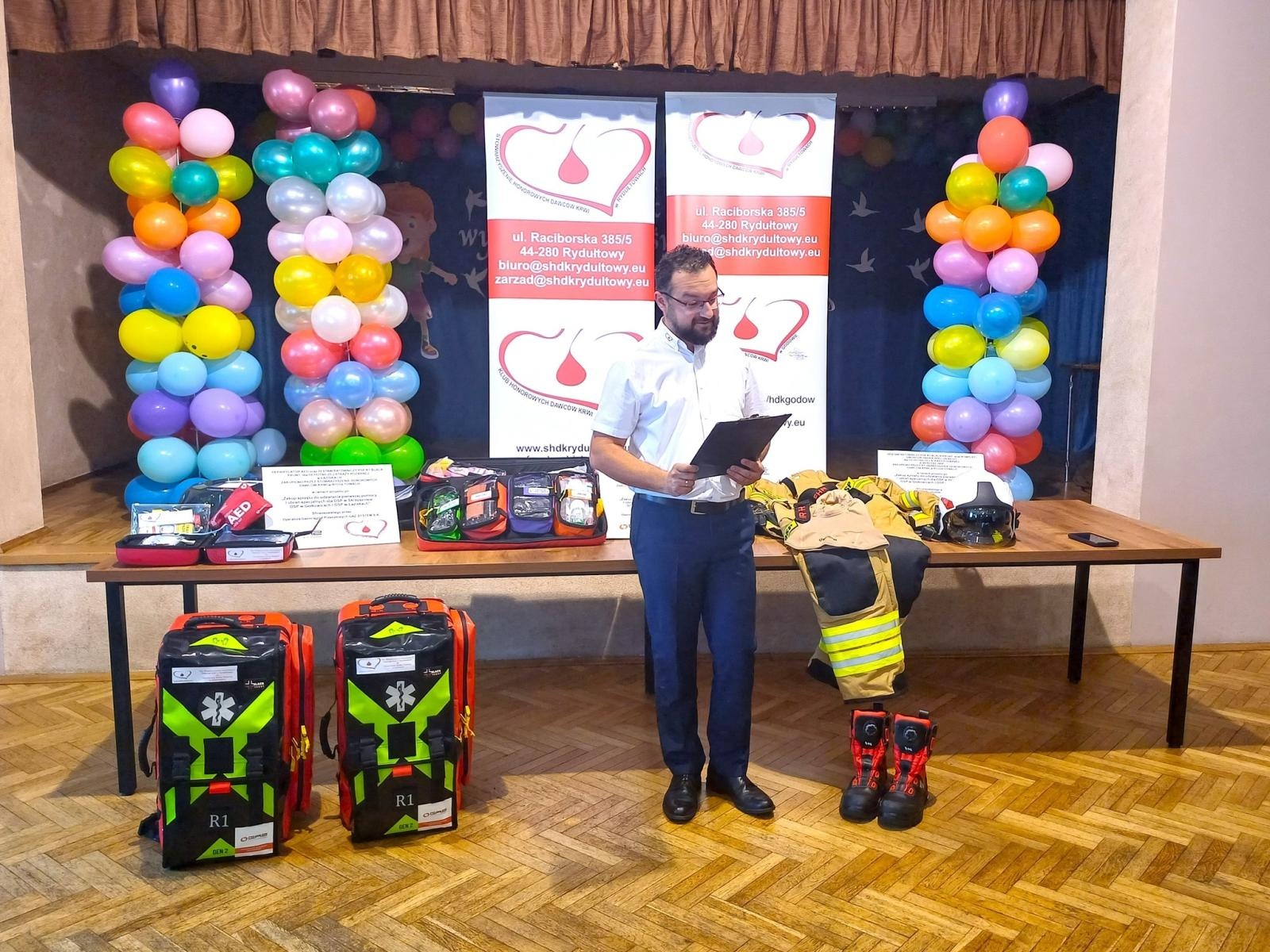 Zdjęcie w galerii na portalu naszwodzislaw.com: Stowarzyszenie HDK w Rydułtowach wspiera ratowników. Nowy sprzęt dla OSP z gminy Godów wiadomości z regionu