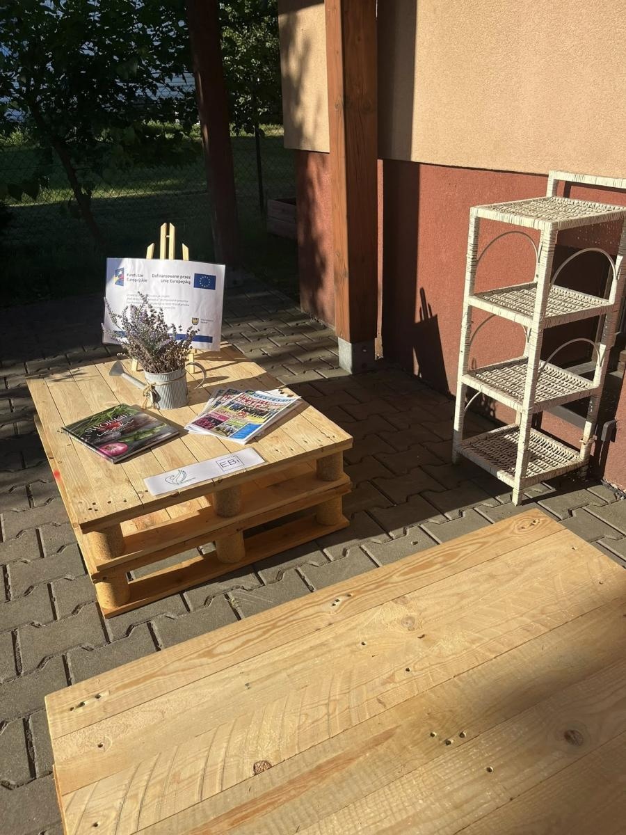 Zdjęcie w galerii na portalu naszwodzislaw.com: Inicjatywa społeczna w Podbuczu. Powstał ziołowy ogródek wiadomości z regionu