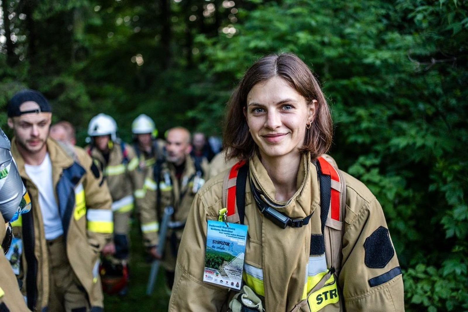 Zdjęcie w galerii na portalu naszwodzislaw.com: Piąta górska wyprawa strażaków zakończona sukcesem. Ze szczytu Babiej Góry wybrzmiał apel - zostań potencjalnym dawcą szpiku! wiadomości z regionu