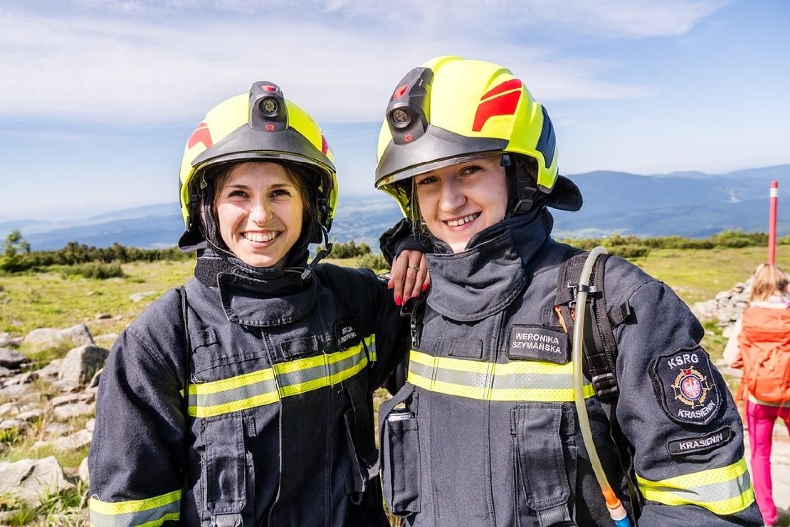 Zdjęcie w galerii na portalu naszwodzislaw.com: Piąta górska wyprawa strażaków zakończona sukcesem. Ze szczytu Babiej Góry wybrzmiał apel - zostań potencjalnym dawcą szpiku! wiadomości z regionu