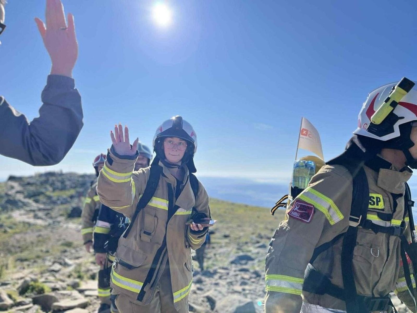 Zdjęcie w galerii na portalu naszwodzislaw.com: Piąta górska wyprawa strażaków zakończona sukcesem. Ze szczytu Babiej Góry wybrzmiał apel - zostań potencjalnym dawcą szpiku! wiadomości z regionu