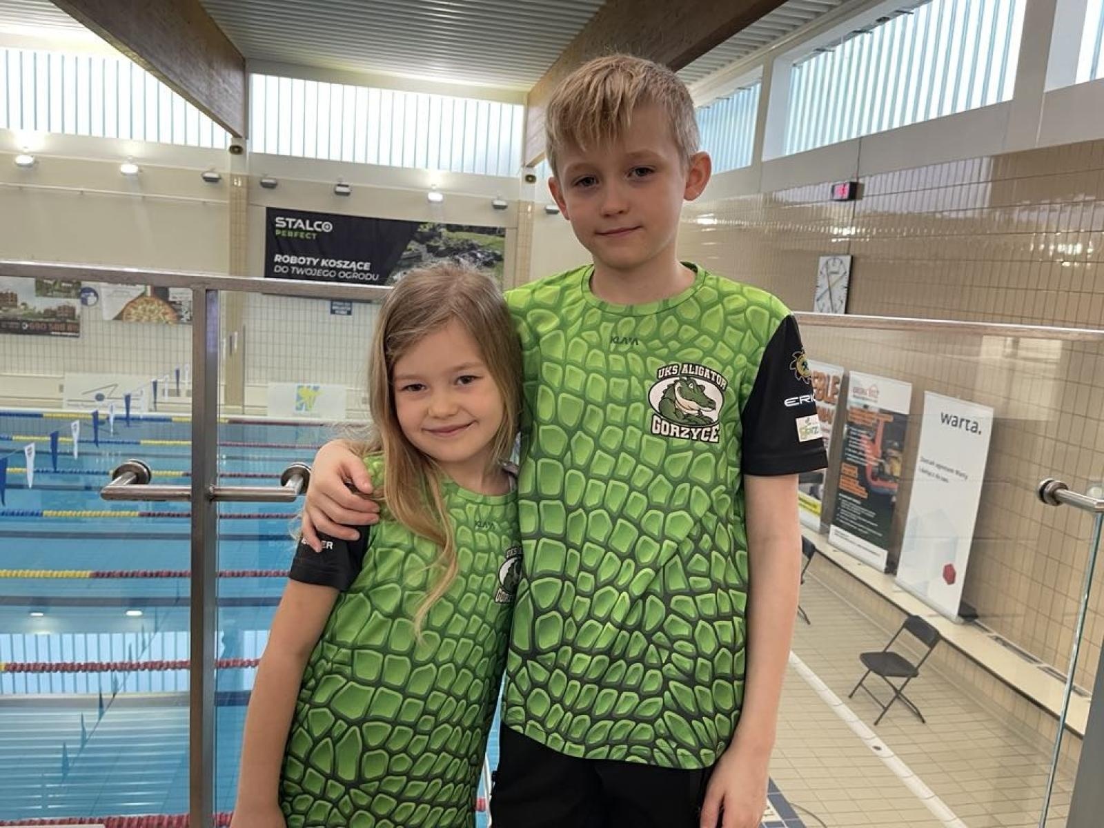 Zdjęcie w galerii na portalu naszwodzislaw.com: Pływackie sukcesy zawodnika UKS Aligator Gorzyce. Rozmowa z Kacprem Segetem, 10-letnim mistrzem śląska wiadomości z regionu
