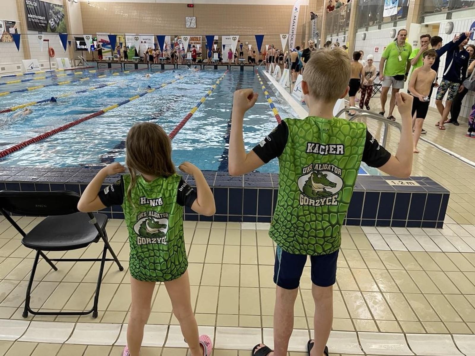 Zdjęcie w galerii na portalu naszwodzislaw.com: Pływackie sukcesy zawodnika UKS Aligator Gorzyce. Rozmowa z Kacprem Segetem, 10-letnim mistrzem śląska wiadomości z regionu