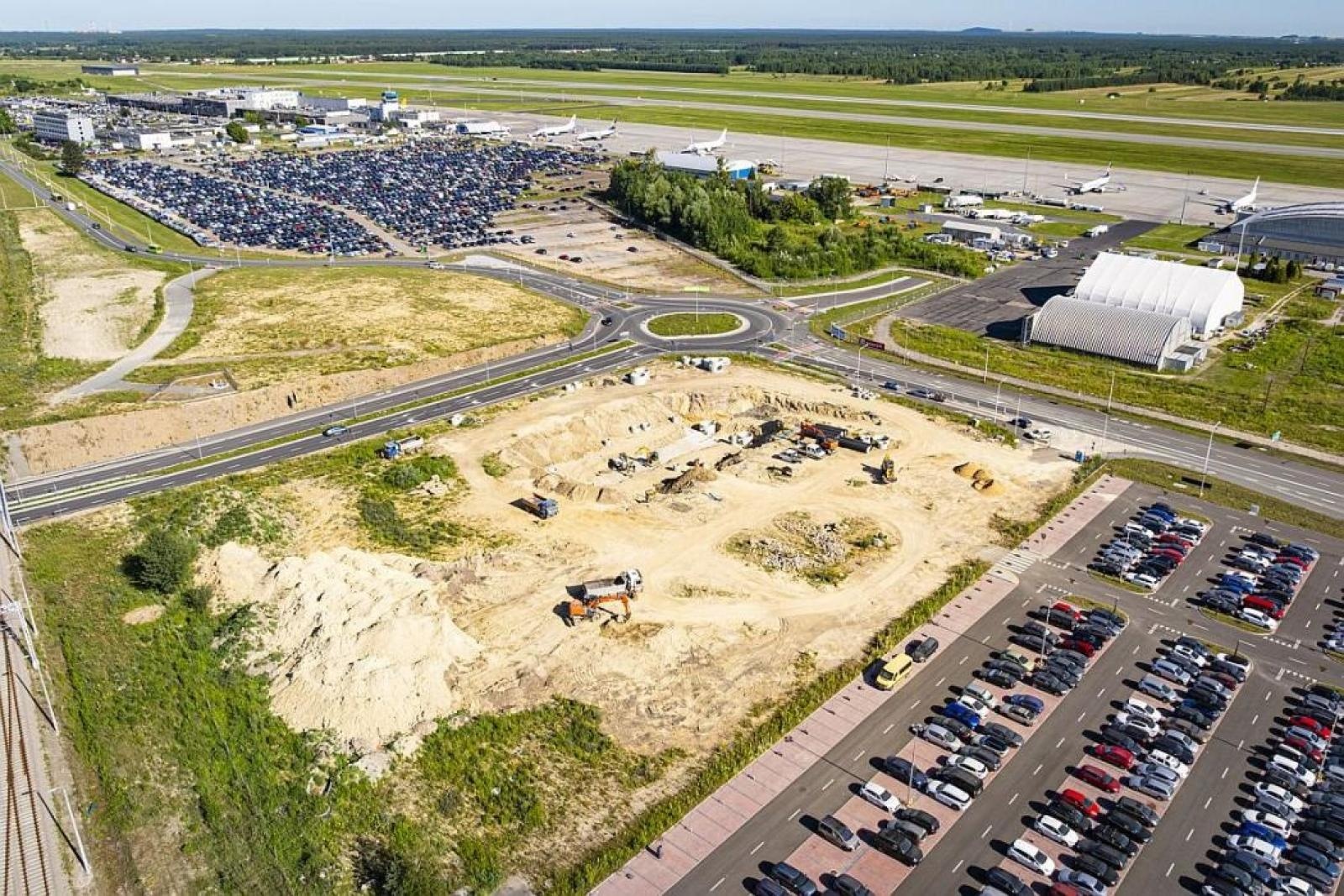 Zdjęcie w galerii na portalu naszwodzislaw.com: Lotnisko w Pyrzowicach – rekordy i inwestycje wiadomości z regionu