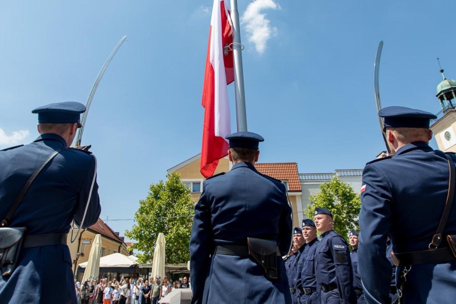 Zdjęcie w galerii na portalu naszwodzislaw.com: W Rybniku odbyły się tegoroczne wojewódzkie obchody Święta Policji wiadomości z regionu