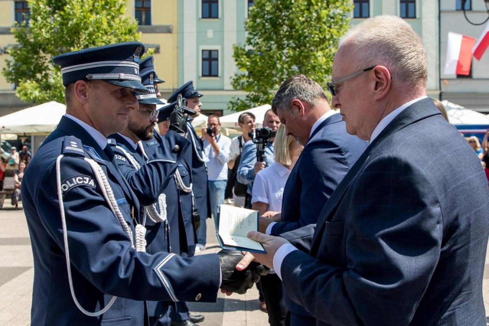 Zdjęcie w galerii na portalu naszwodzislaw.com: W Rybniku odbyły się tegoroczne wojewódzkie obchody Święta Policji wiadomości z regionu