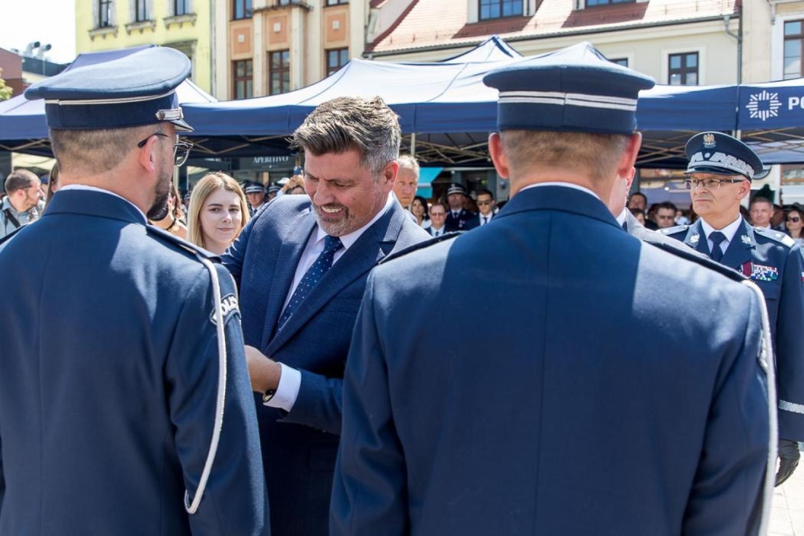 Zdjęcie w galerii na portalu naszwodzislaw.com: W Rybniku odbyły się tegoroczne wojewódzkie obchody Święta Policji wiadomości z regionu