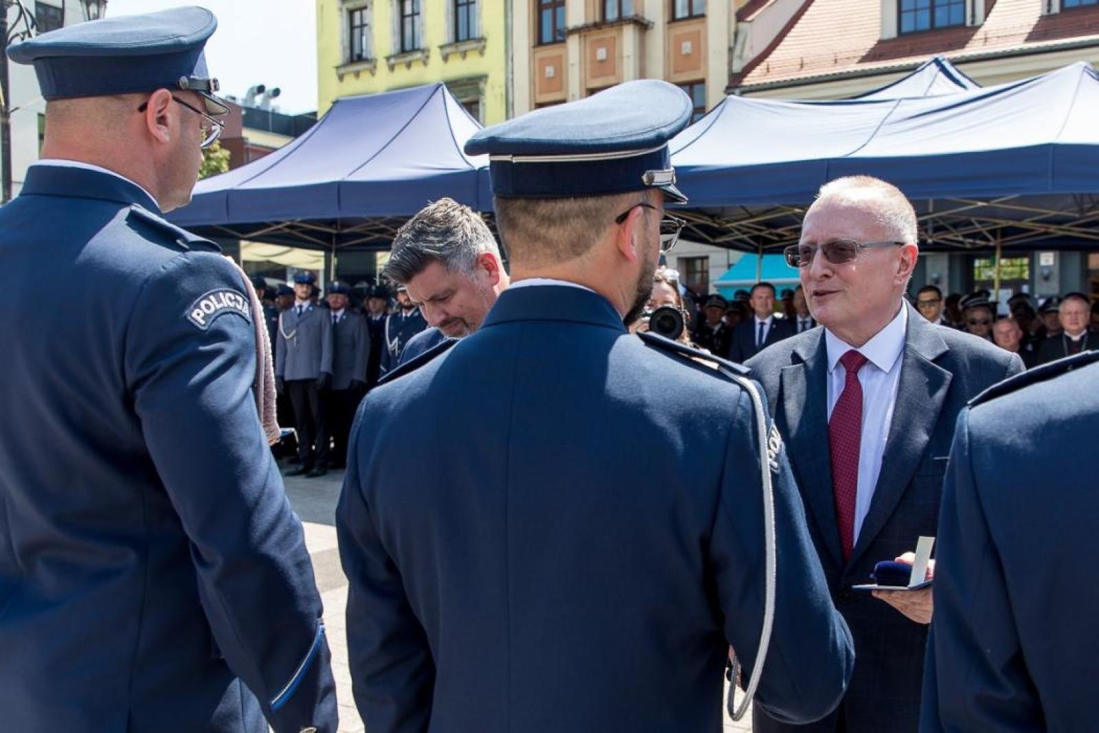 Zdjęcie w galerii na portalu naszwodzislaw.com: W Rybniku odbyły się tegoroczne wojewódzkie obchody Święta Policji wiadomości z regionu