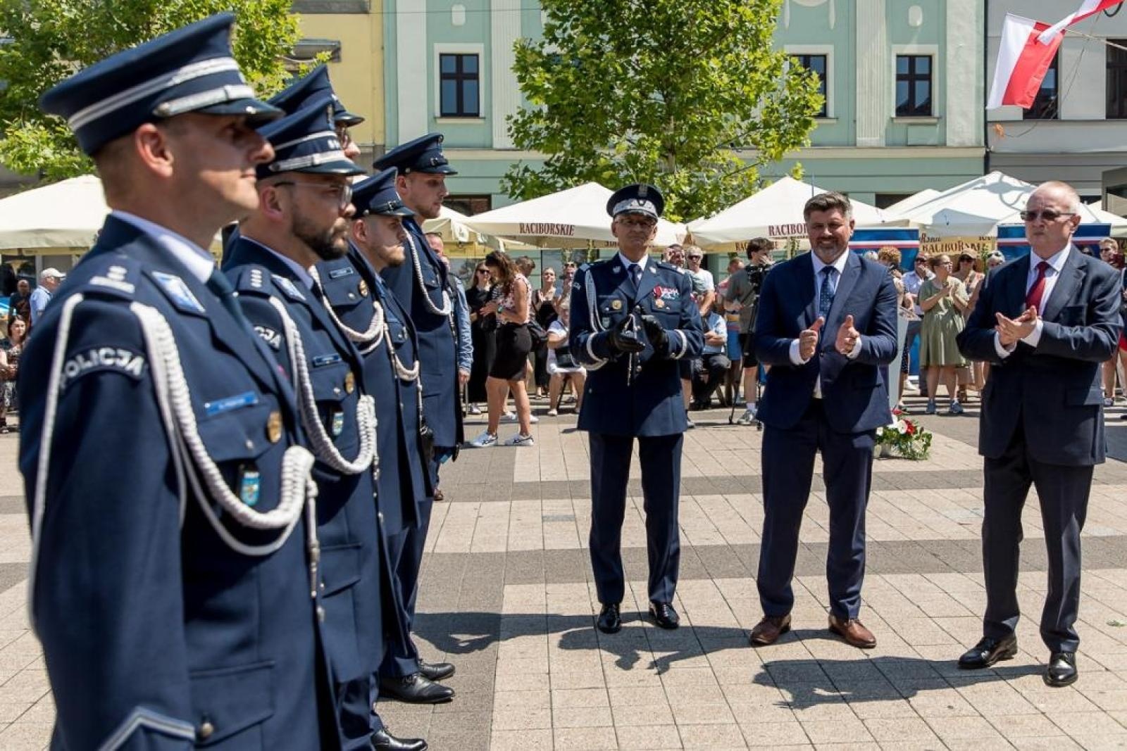 Zdjęcie w galerii na portalu naszwodzislaw.com: W Rybniku odbyły się tegoroczne wojewódzkie obchody Święta Policji wiadomości z regionu