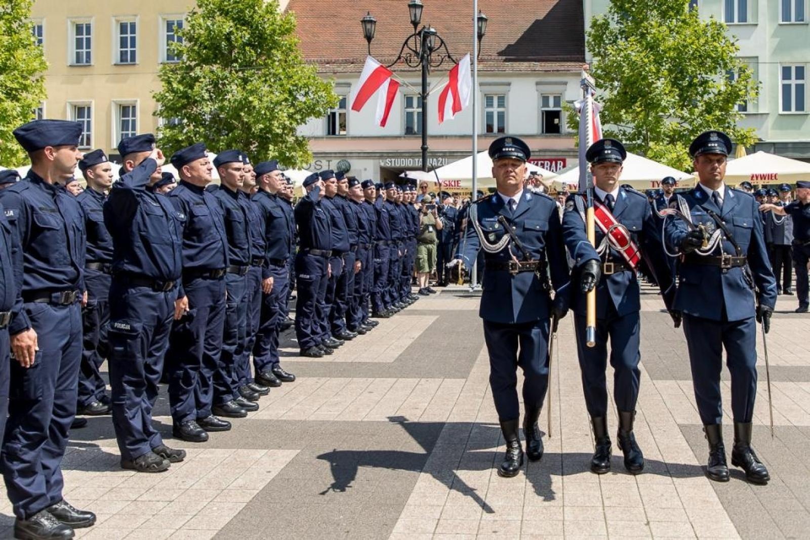 Zdjęcie w galerii na portalu naszwodzislaw.com: W Rybniku odbyły się tegoroczne wojewódzkie obchody Święta Policji wiadomości z regionu