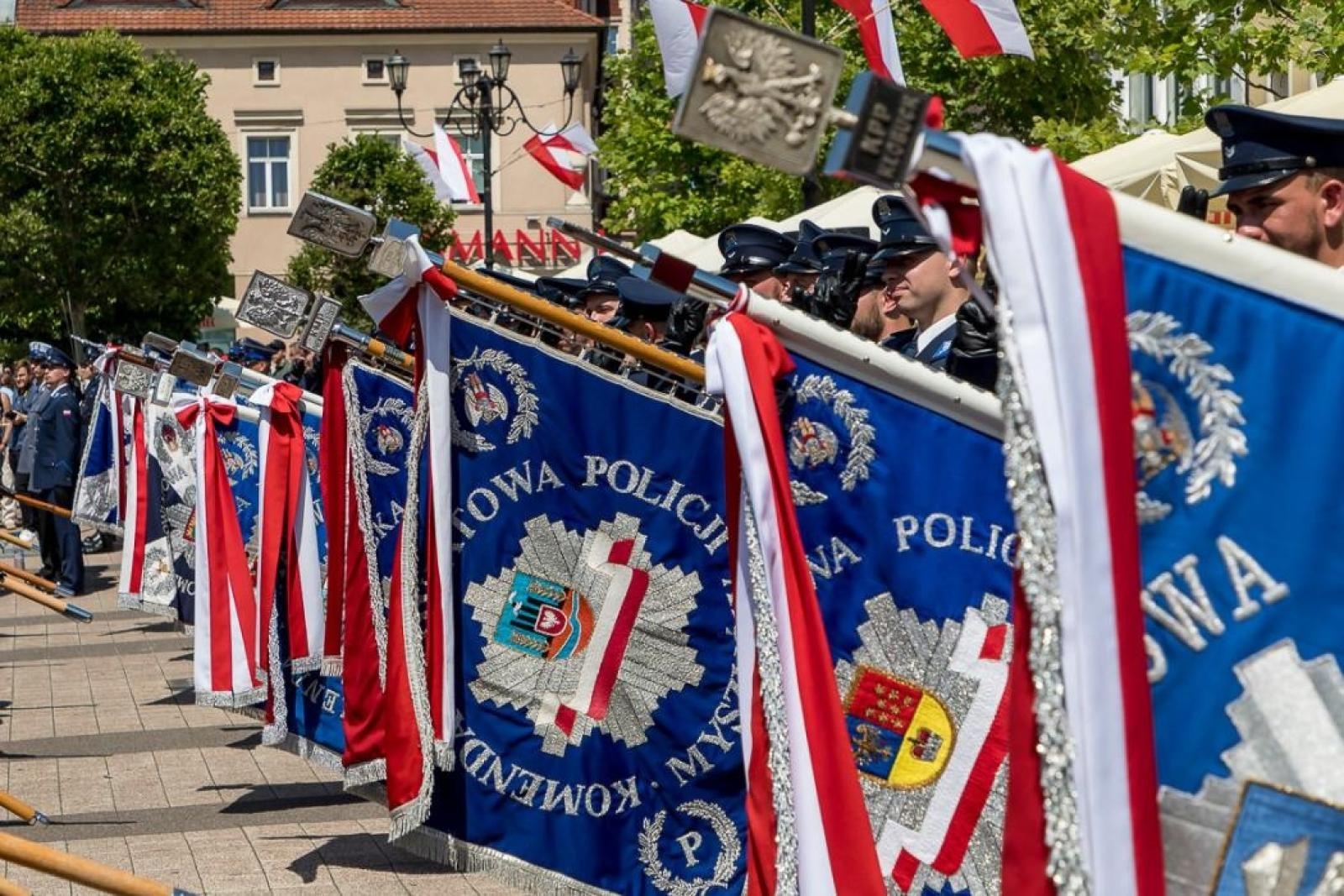 Zdjęcie w galerii na portalu naszwodzislaw.com: W Rybniku odbyły się tegoroczne wojewódzkie obchody Święta Policji wiadomości z regionu