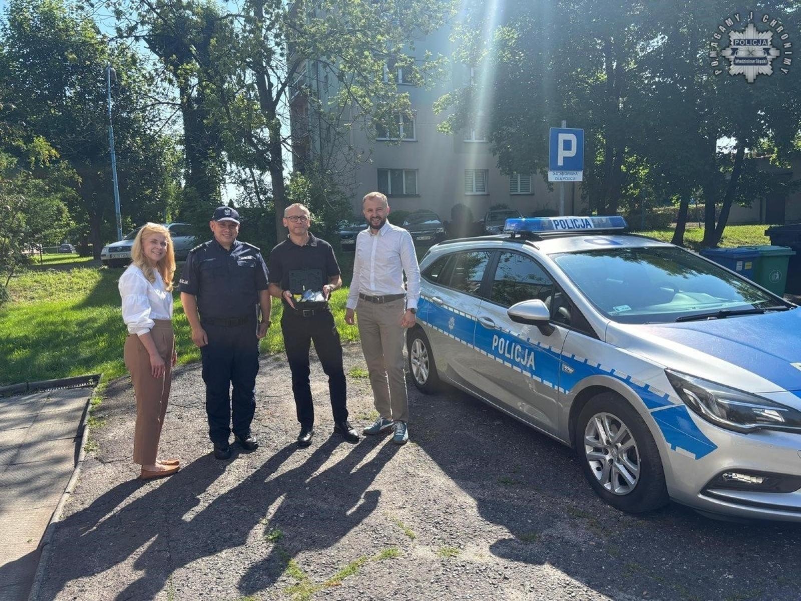 Zdjęcie w galerii na portalu naszwodzislaw.com: Rydułtowscy policjanci zyskali nowy alkomat wiadomości z regionu