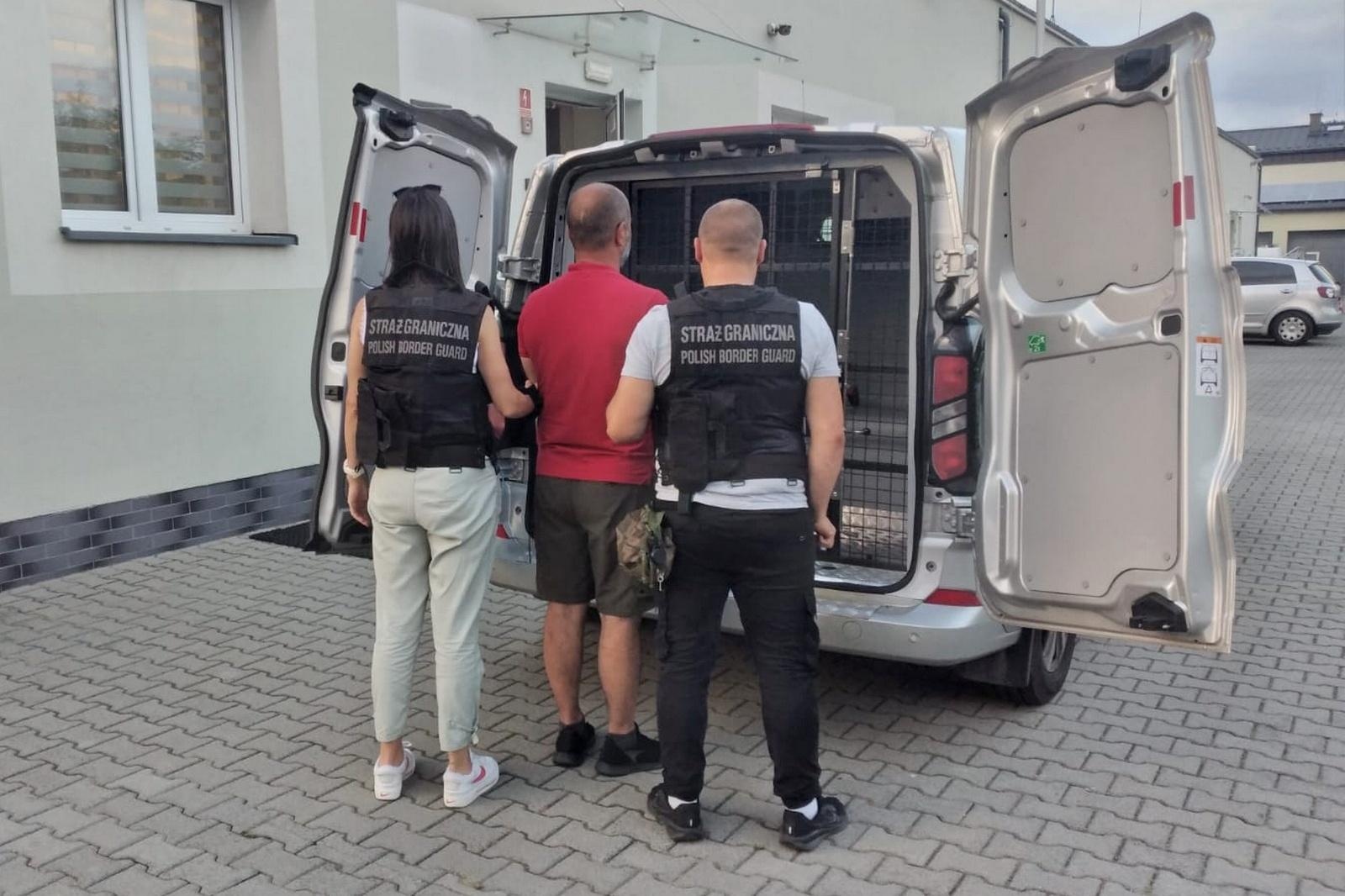 Zdjęcie w galerii na portalu naszwodzislaw.com: Wspólne działania Straży Granicznej i Policji ukierunkowane na odnajdywanie cudzoziemców poszukiwanych listami gończymi i nakazami doprowadzenia wiadomości z regionu