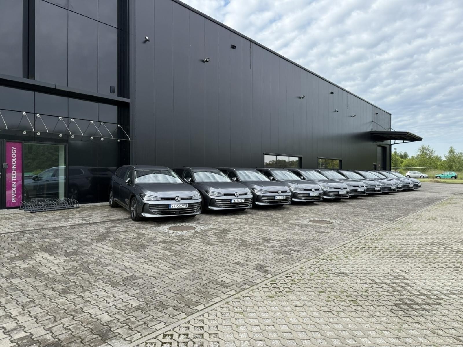 Zdjęcie w galerii na portalu naszwodzislaw.com: Nowa praca na horyzoncie? Zrób pierwszy krok z Pivexin Technology! wiadomości z regionu