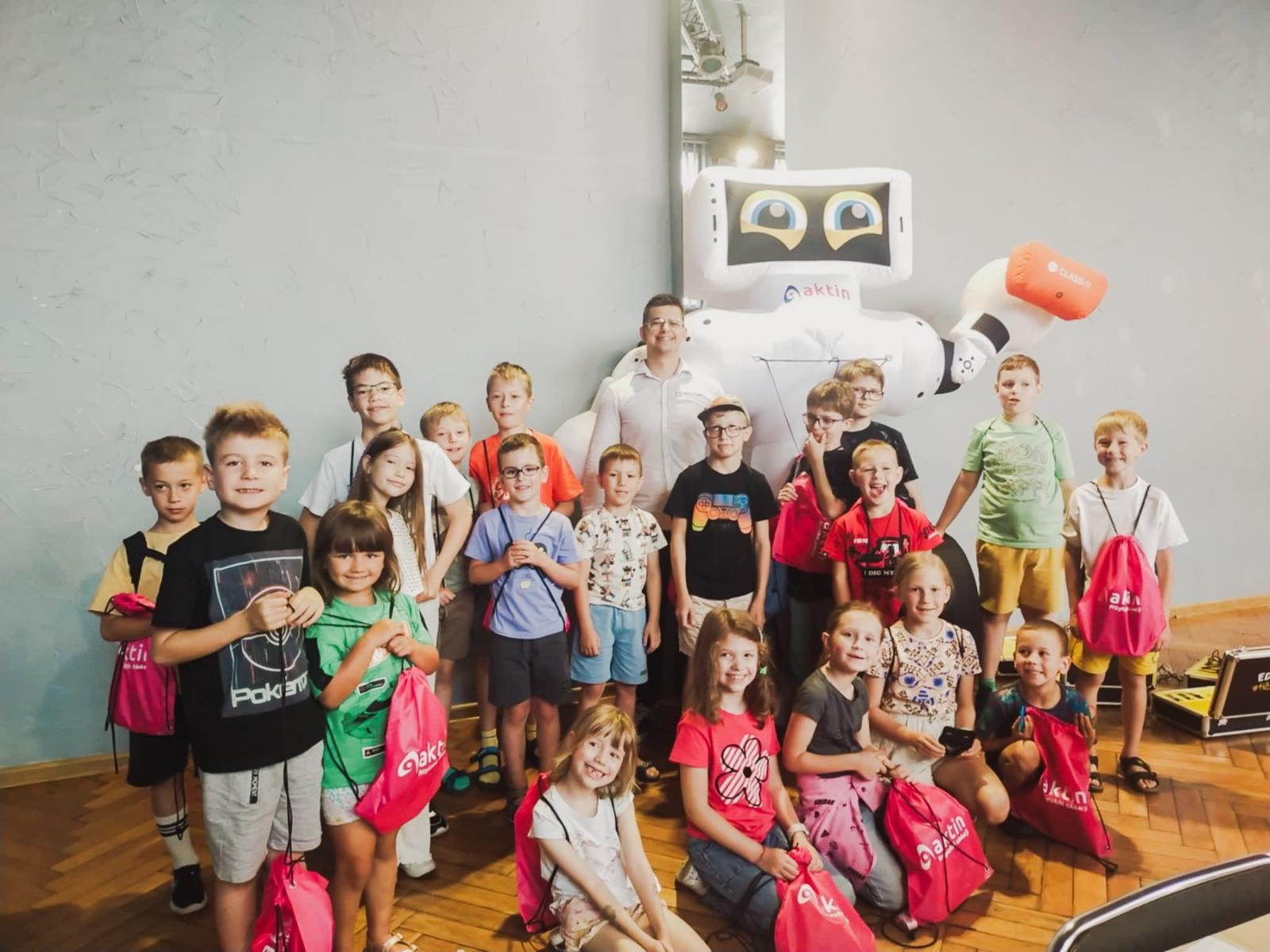 Zdjęcie w galerii na portalu naszwodzislaw.com: Za nami już dwa tygodnie Fantastycznych wakacji z WCK wiadomości z regionu