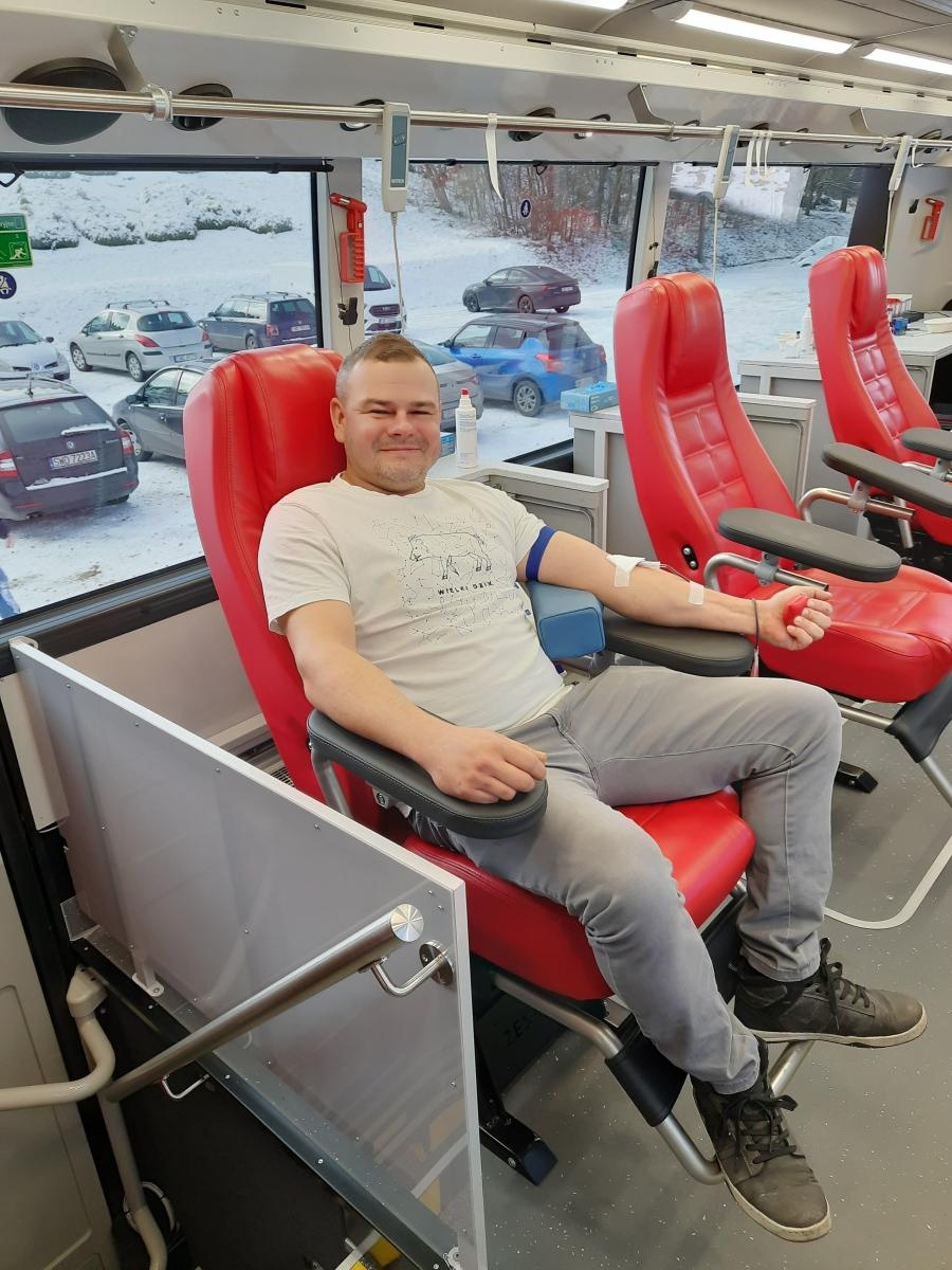 Zdjęcie w galerii na portalu naszwodzislaw.com: Turza Śląska oddaje krew – szansa, by uratować życie. Akcja krwiodawstwa już w niedzielę 3 sierpnia wiadomości z regionu