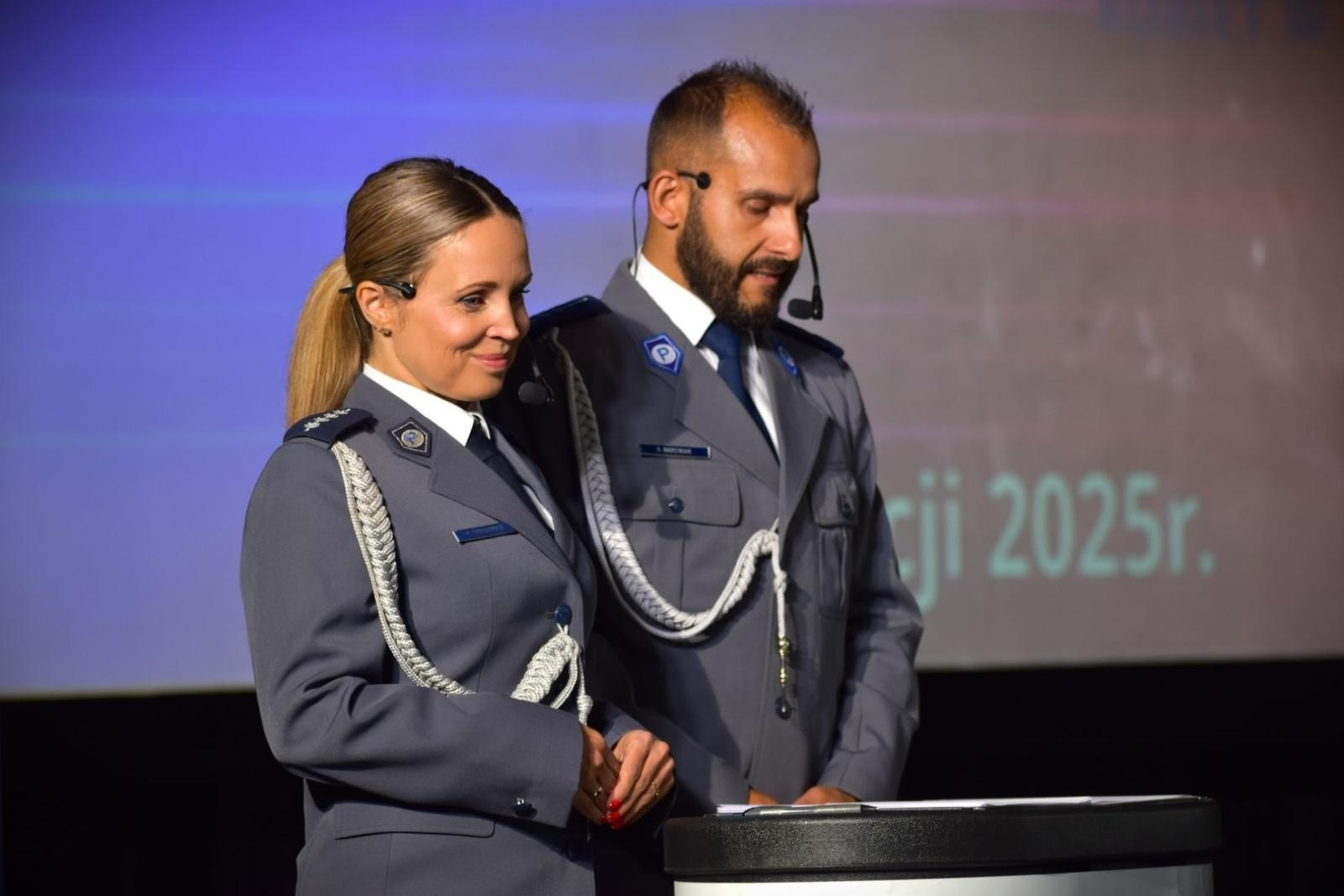 Zdjęcie w galerii na portalu naszwodzislaw.com: Policjanci uczcili swoje święto [FOTO] wiadomości z regionu