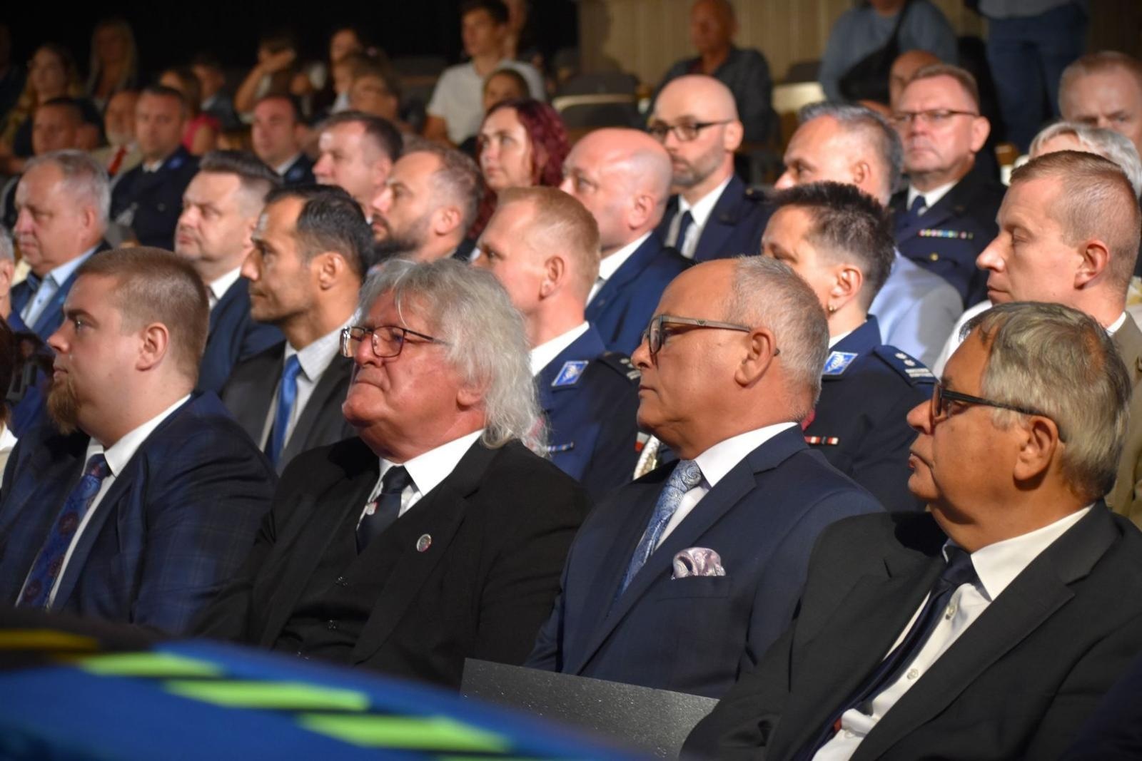 Zdjęcie w galerii na portalu naszwodzislaw.com: Policjanci uczcili swoje święto [FOTO] wiadomości z regionu