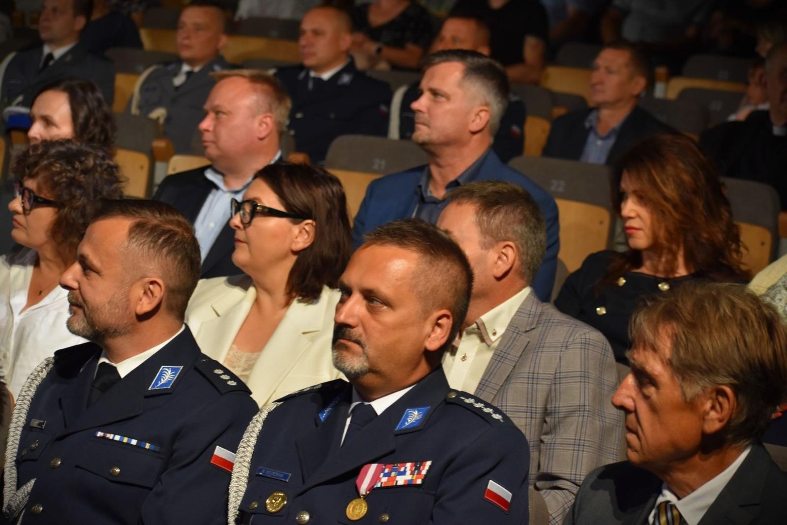 Zdjęcie w galerii na portalu naszwodzislaw.com: Policjanci uczcili swoje święto [FOTO] wiadomości z regionu