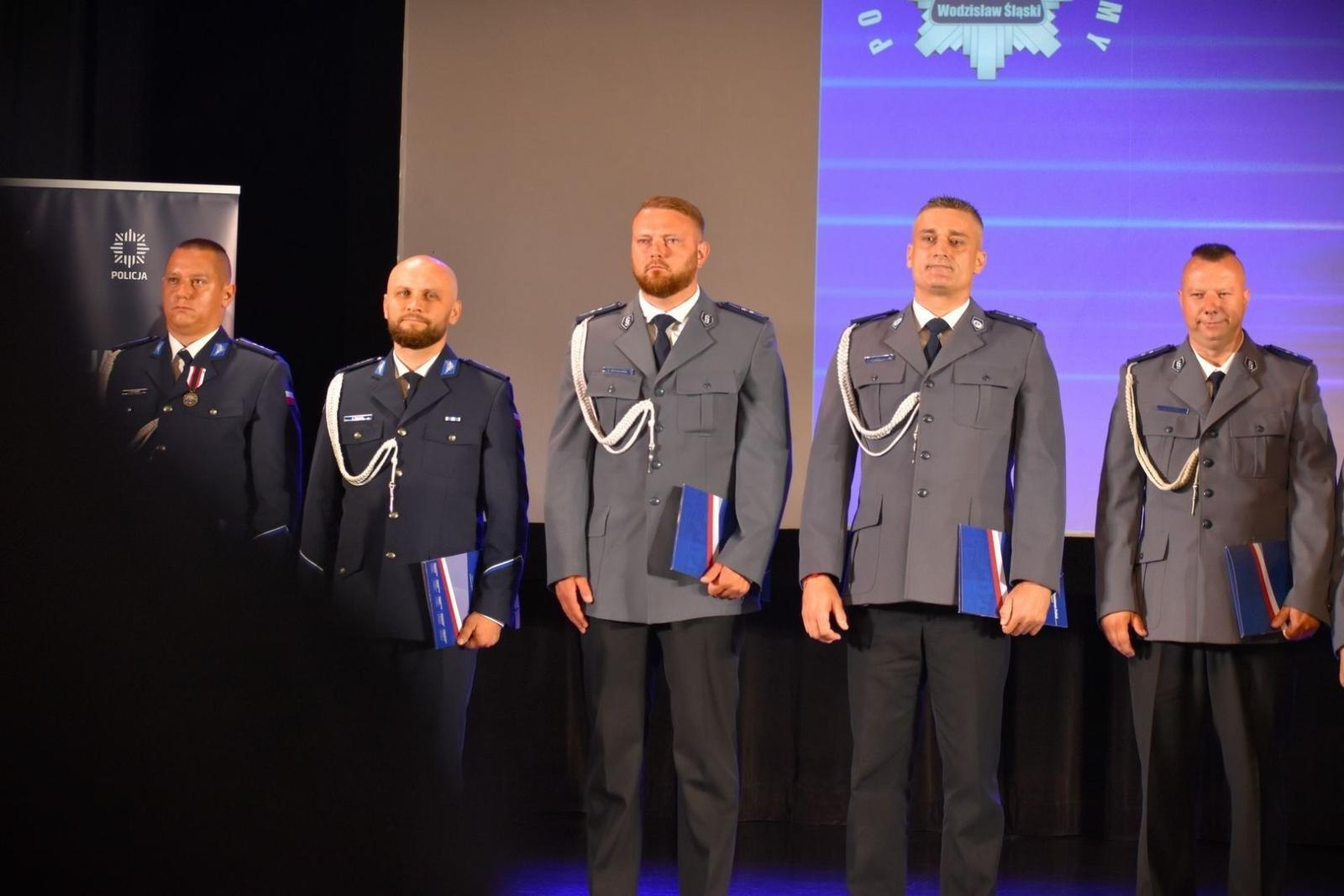 Zdjęcie w galerii na portalu naszwodzislaw.com: Policjanci uczcili swoje święto [FOTO] wiadomości z regionu