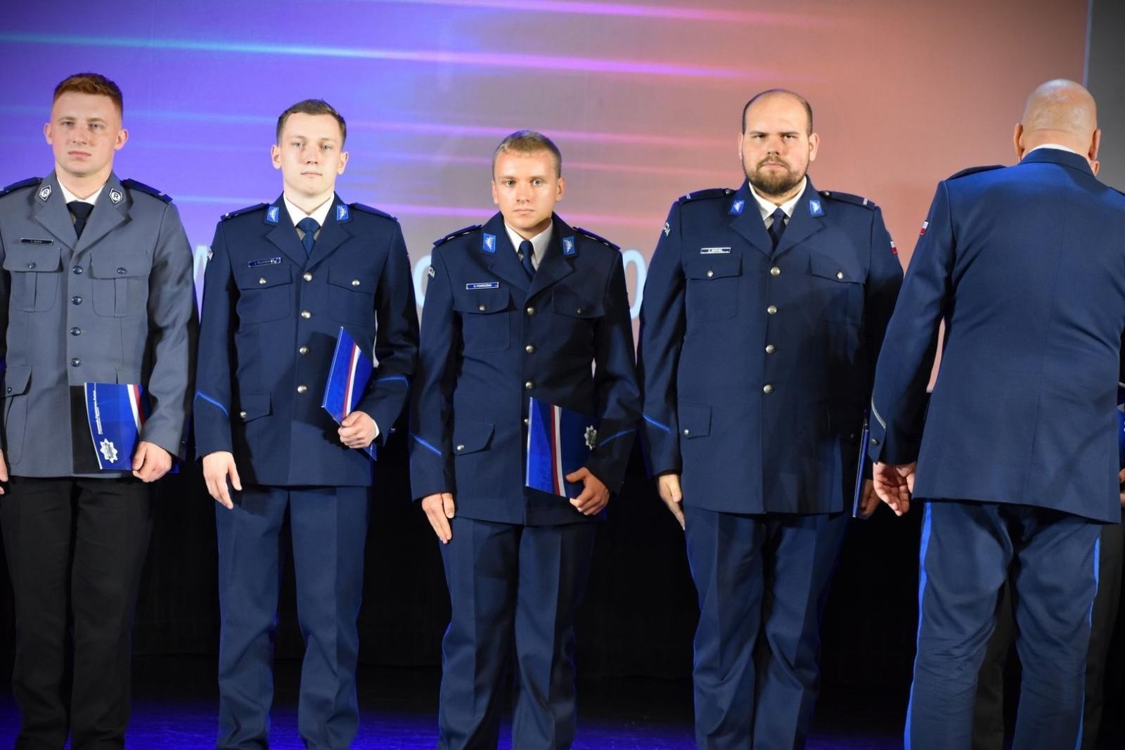 Zdjęcie w galerii na portalu naszwodzislaw.com: Policjanci uczcili swoje święto [FOTO] wiadomości z regionu