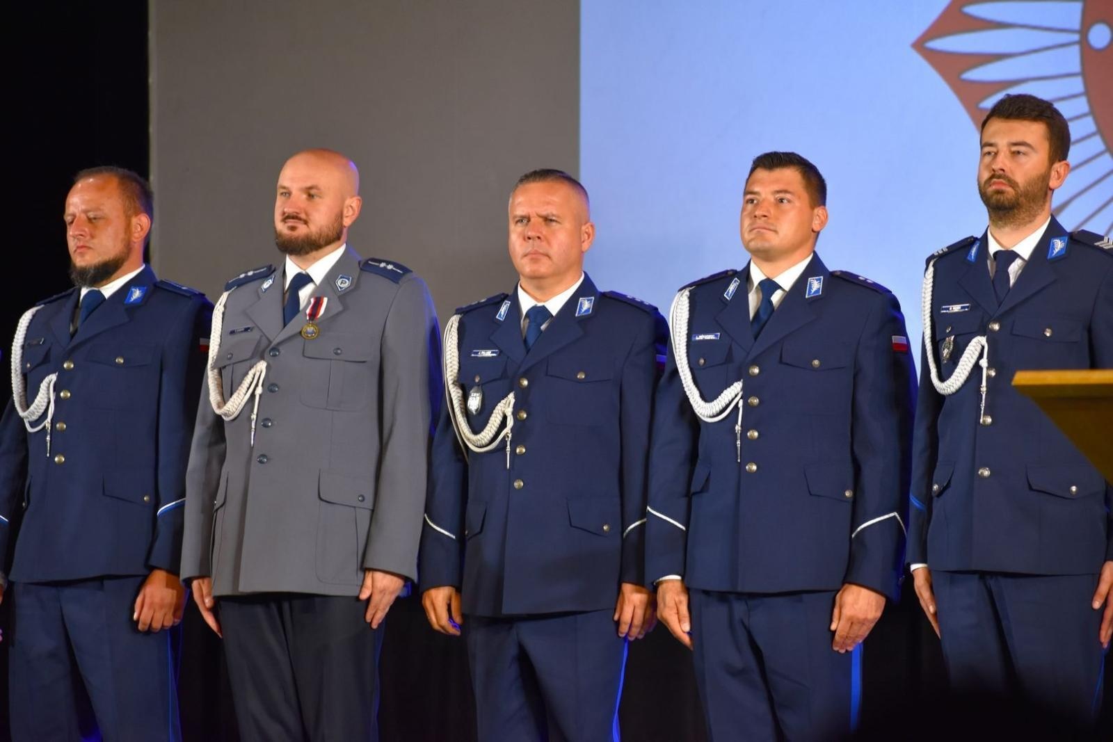 Zdjęcie w galerii na portalu naszwodzislaw.com: Policjanci uczcili swoje święto [FOTO] wiadomości z regionu