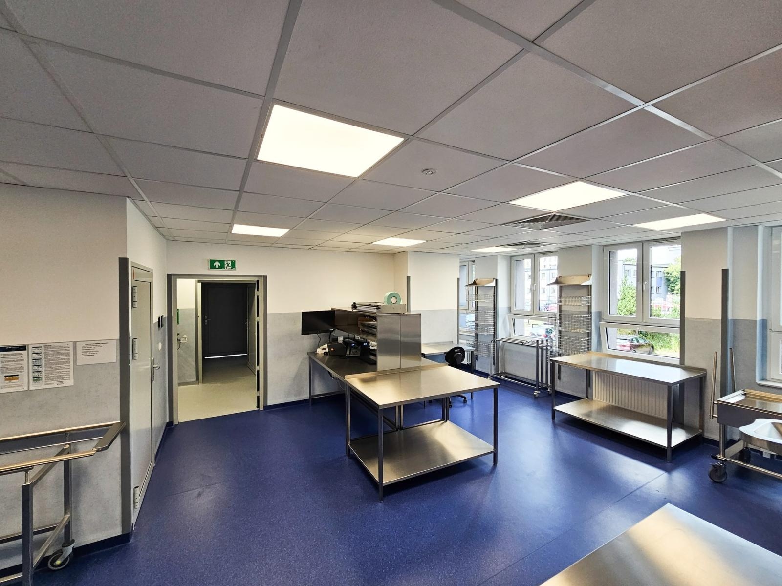 Zdjęcie w galerii na portalu naszwodzislaw.com: Nowa centralna sterylizatornia w szpitalu już gotowa [FOTO i WIDEO] wiadomości z regionu