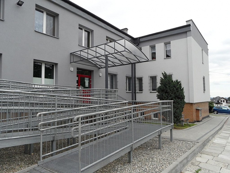 Zdjęcie w galerii na portalu naszwodzislaw.com: Odpicowana przychodnia w Gorzycach wiadomości z regionu