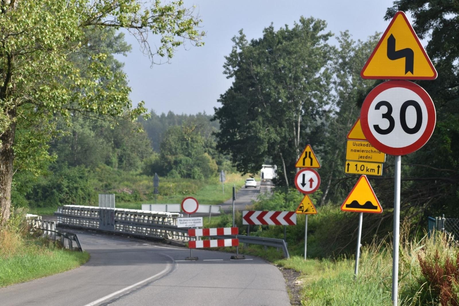 Zdjęcie w galerii na portalu naszwodzislaw.com: Ruszył remont Piaskowej i Gorzyckiej wiadomości z regionu