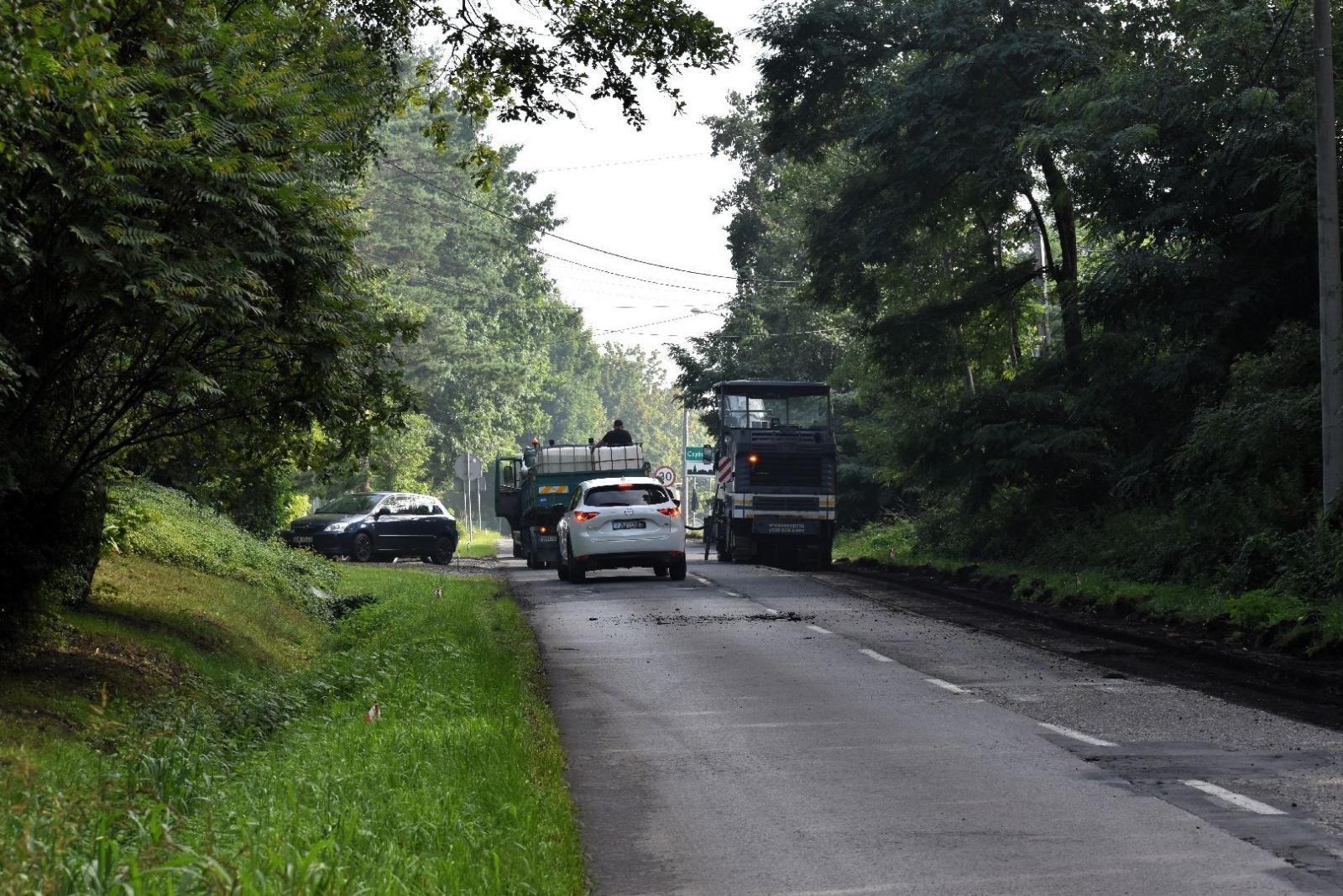 Zdjęcie w galerii na portalu naszwodzislaw.com: Ruszył remont Piaskowej i Gorzyckiej wiadomości z regionu