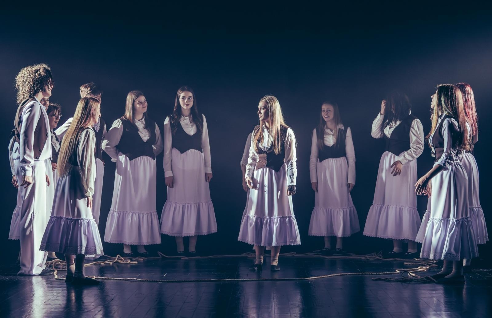 Zdjęcie w galerii na portalu naszwodzislaw.com: Przypadek czy przeznaczenie? Światło pada znikąd ponownie na scenie wiadomości z regionu