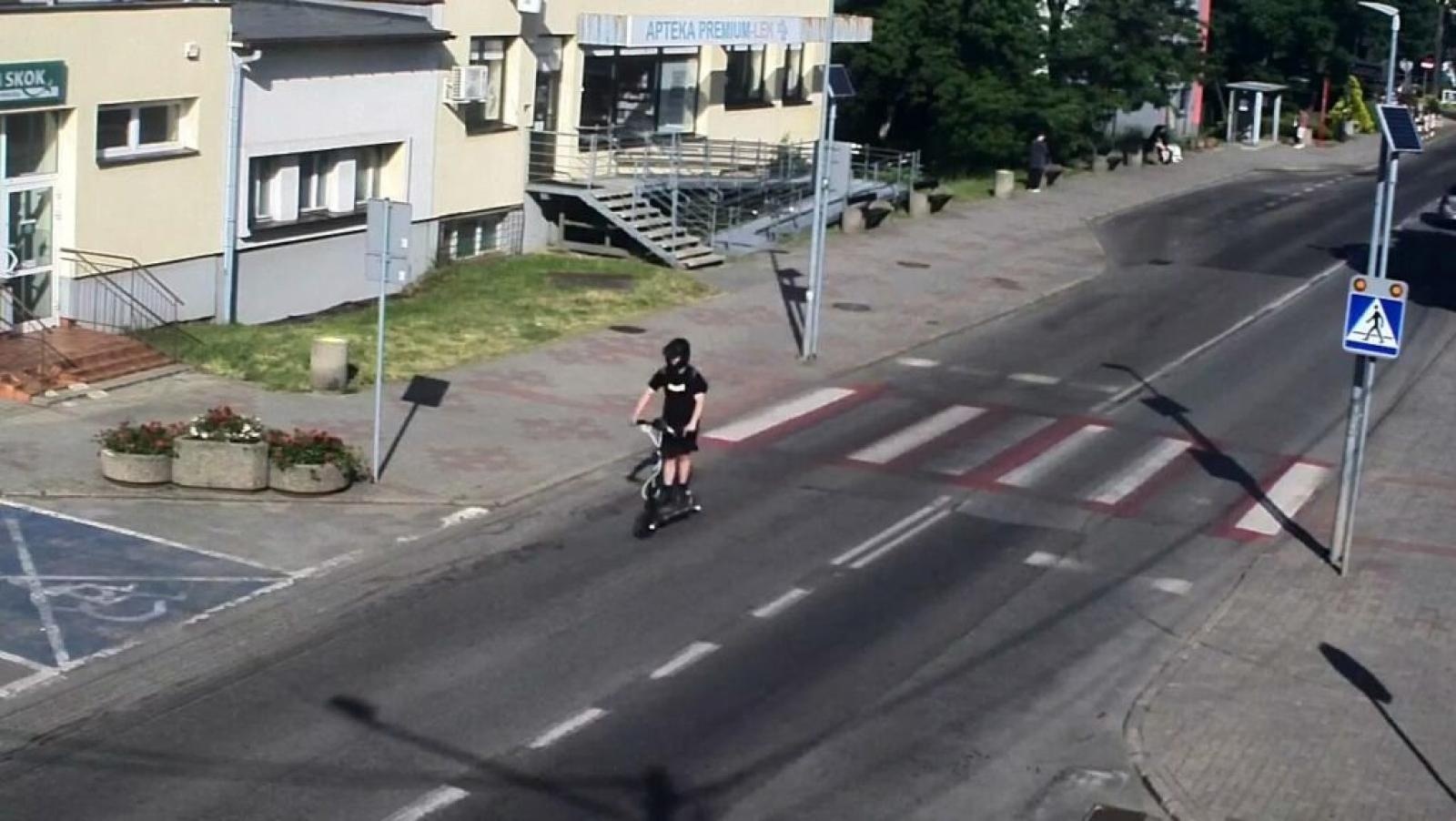 Zdjęcie w galerii na portalu naszwodzislaw.com: Elektryczne hulajnogi stanowią coraz większy problem na drogach Radlina wiadomości z regionu