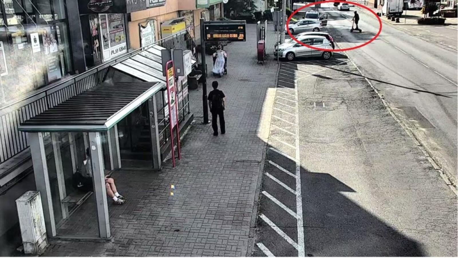 Zdjęcie w galerii na portalu naszwodzislaw.com: Elektryczne hulajnogi stanowią coraz większy problem na drogach Radlina wiadomości z regionu