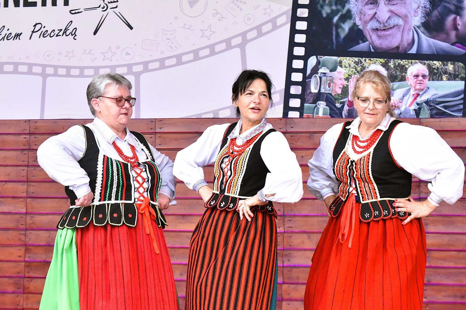 Zdjęcie w galerii na portalu naszwodzislaw.com: Pietrek, Hadziuk i Solejuk w Godowie, czyli Filmowe Plenery z Franciszkiem Pieczką [FOTO] wiadomości z regionu